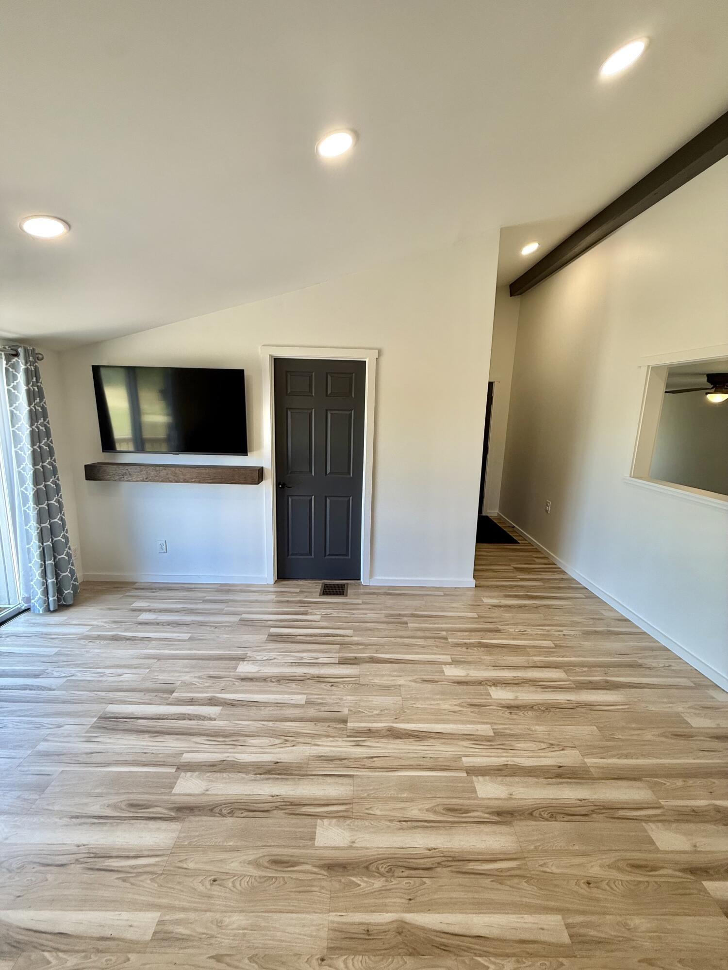 property viewer photo 34