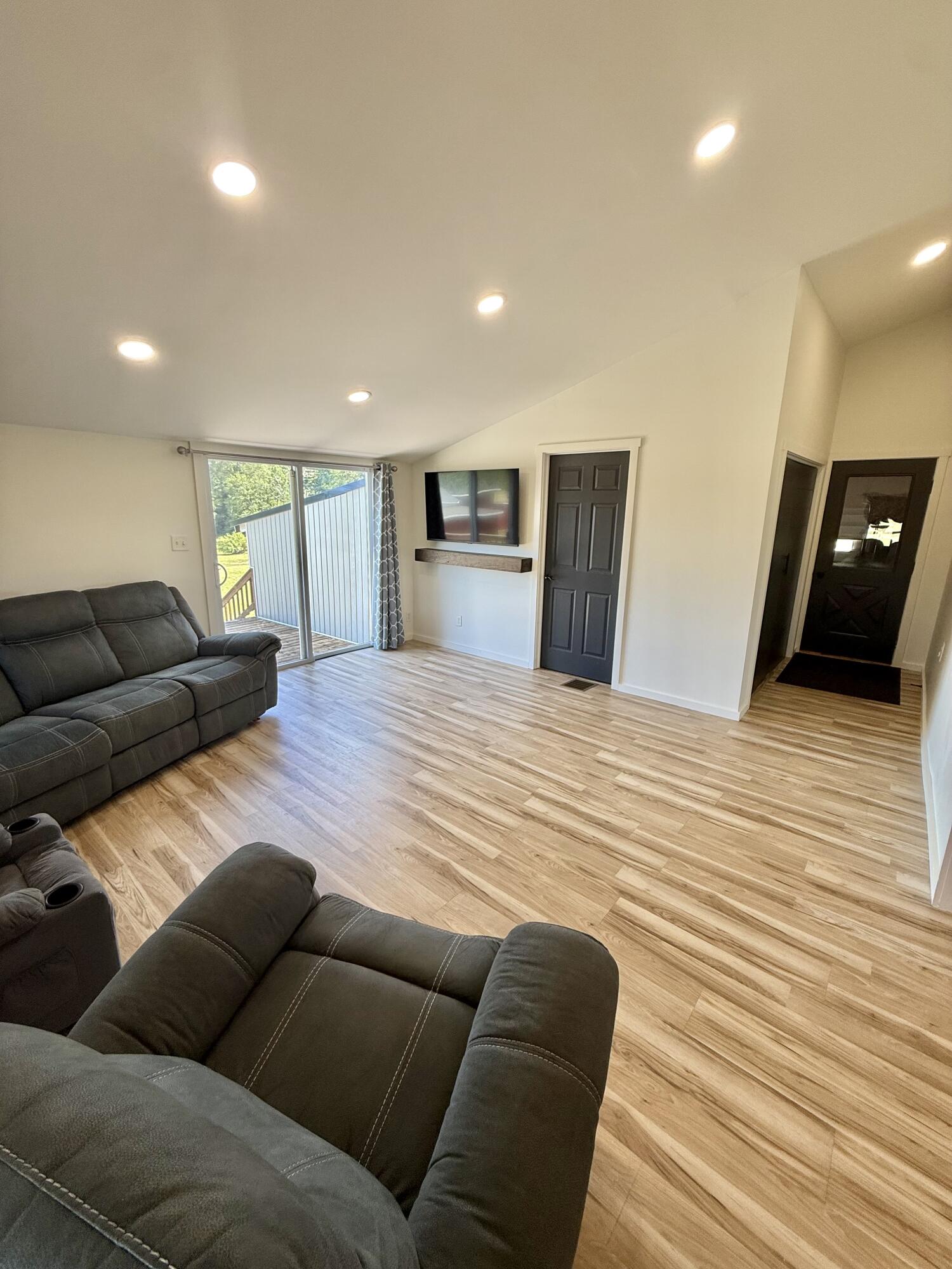 property viewer photo 35