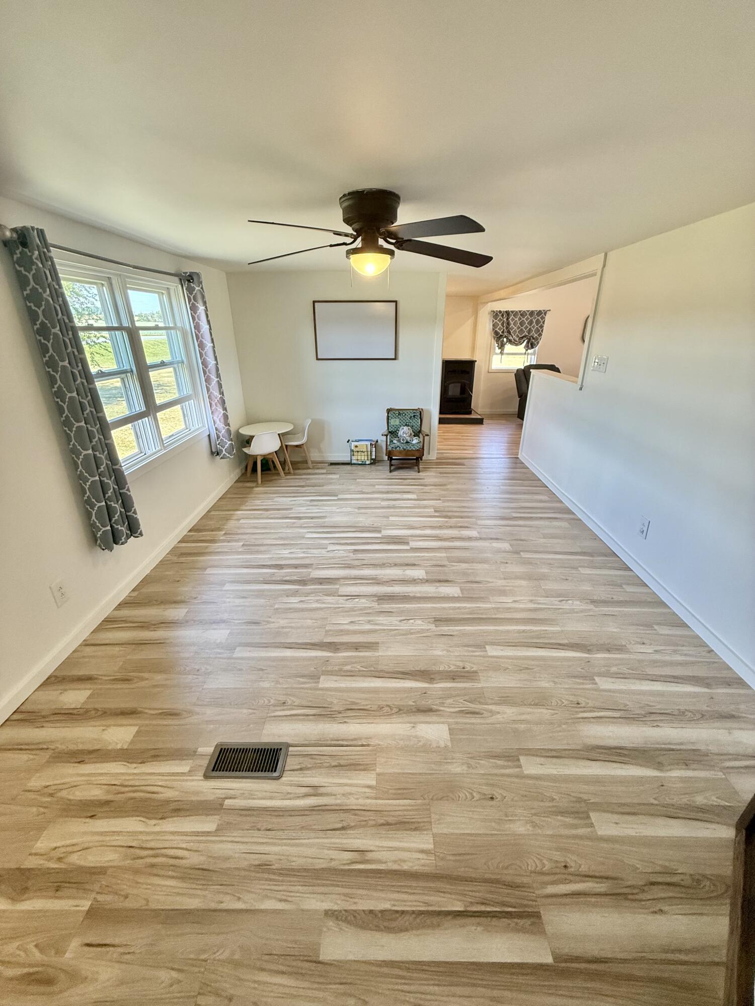property viewer photo 45