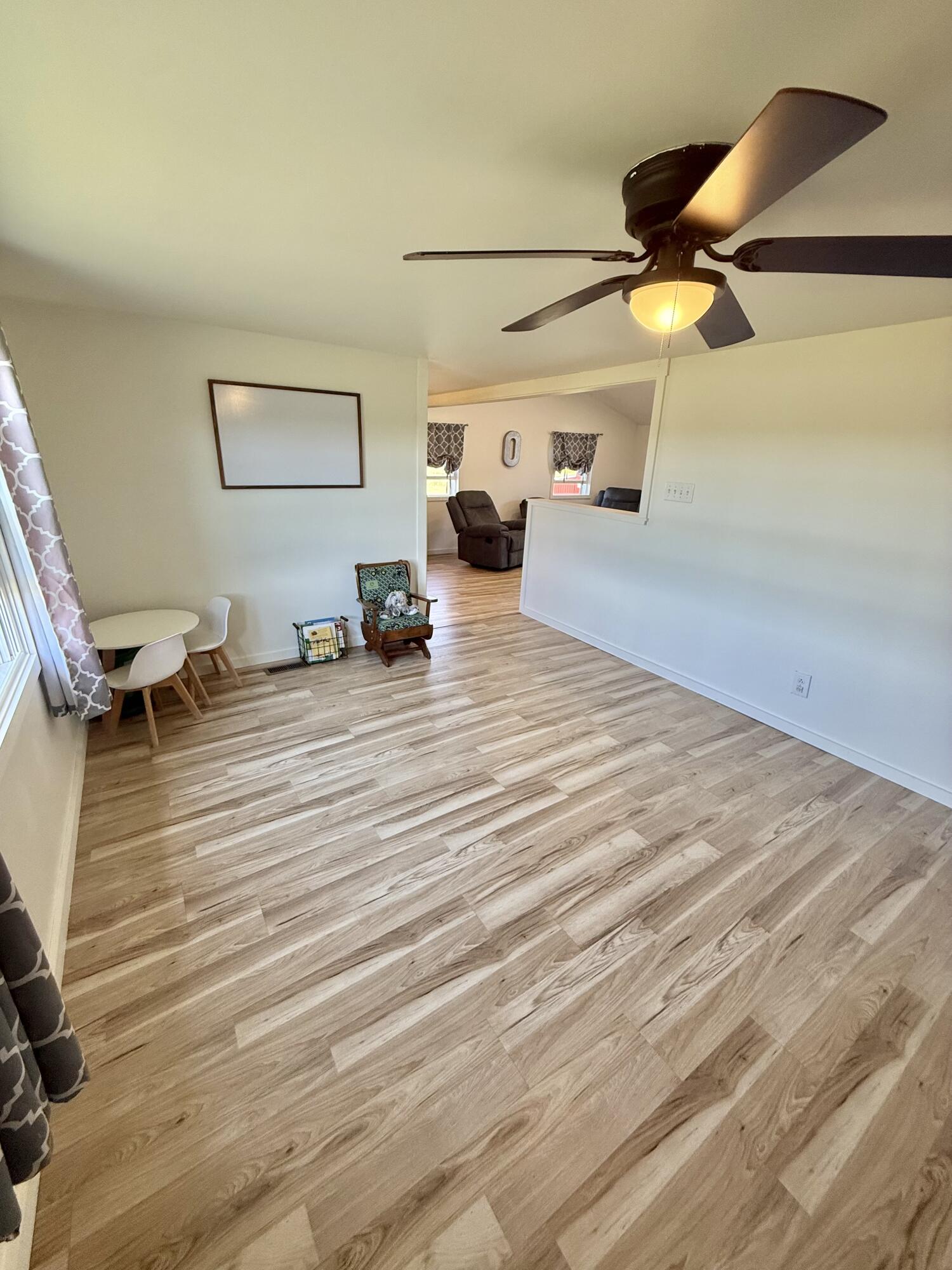 property viewer photo 46