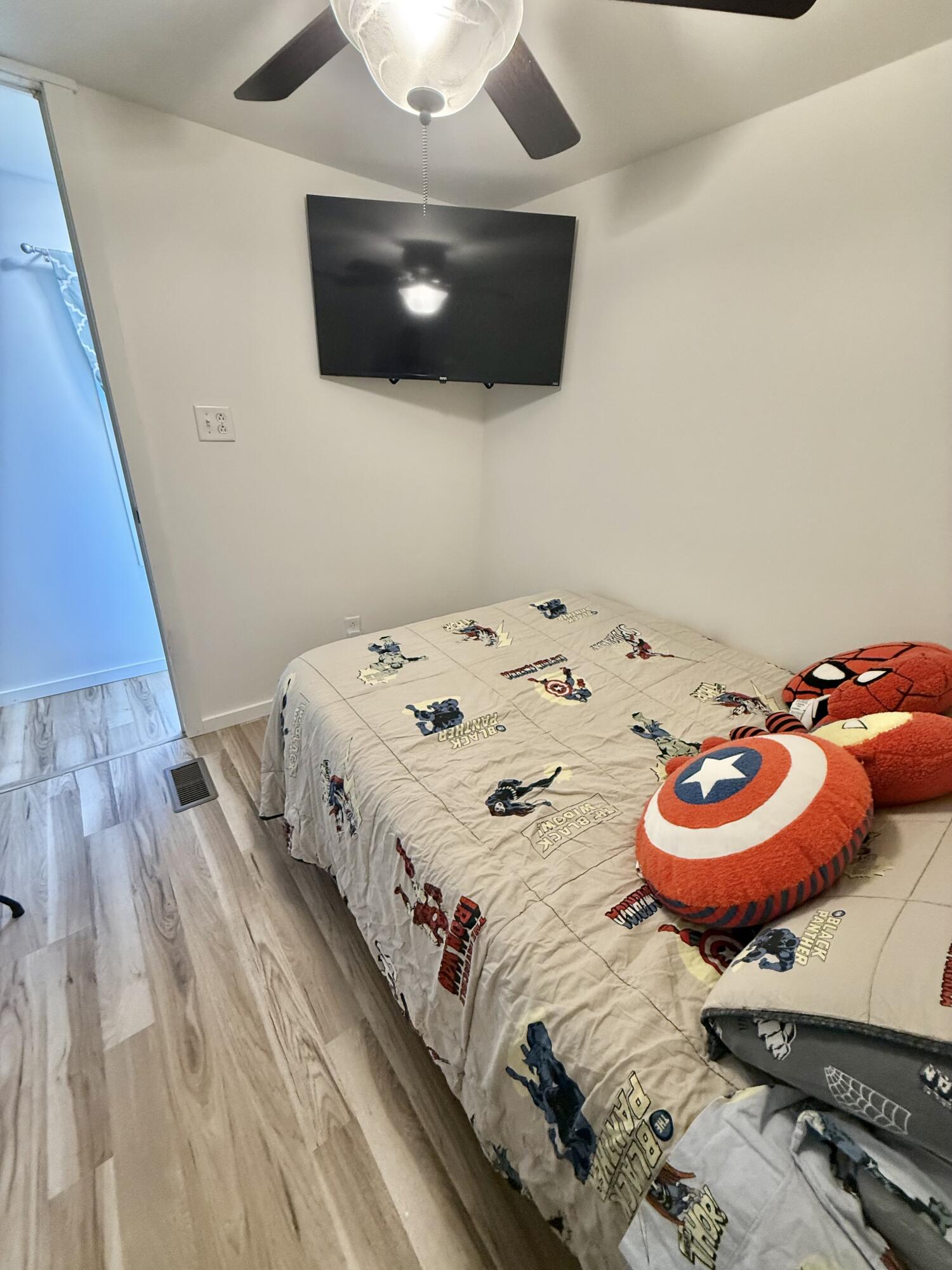 property viewer photo 53