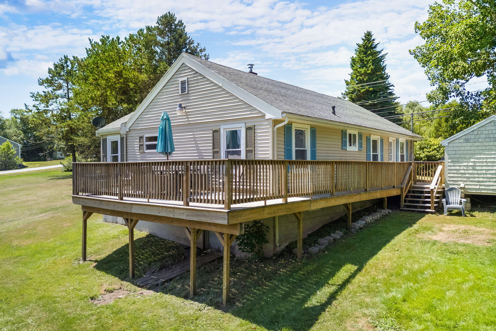 main property photo 28