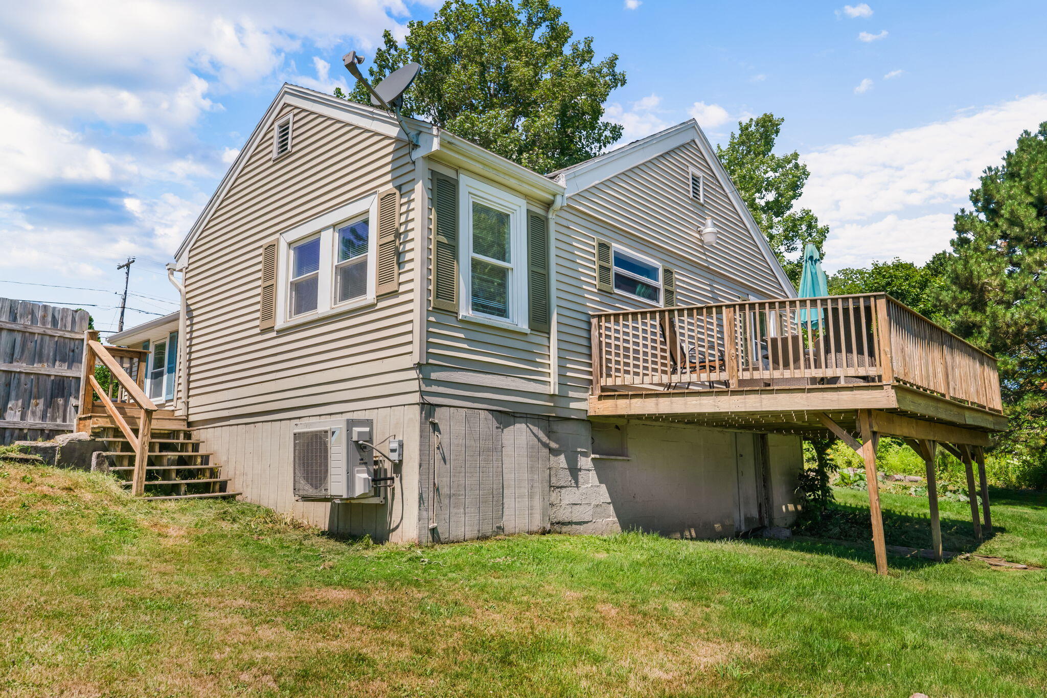main property photo 30