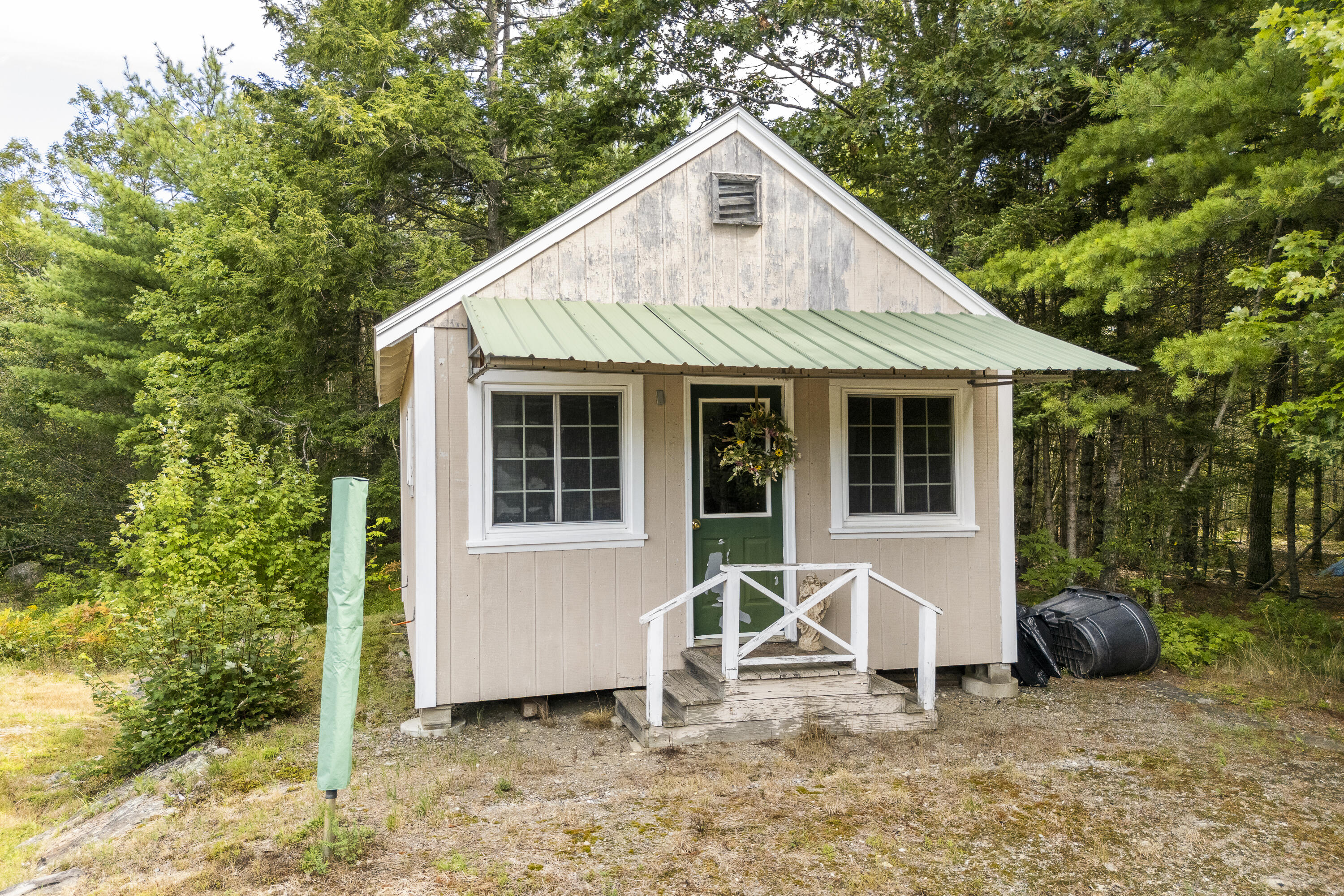 main property photo 30