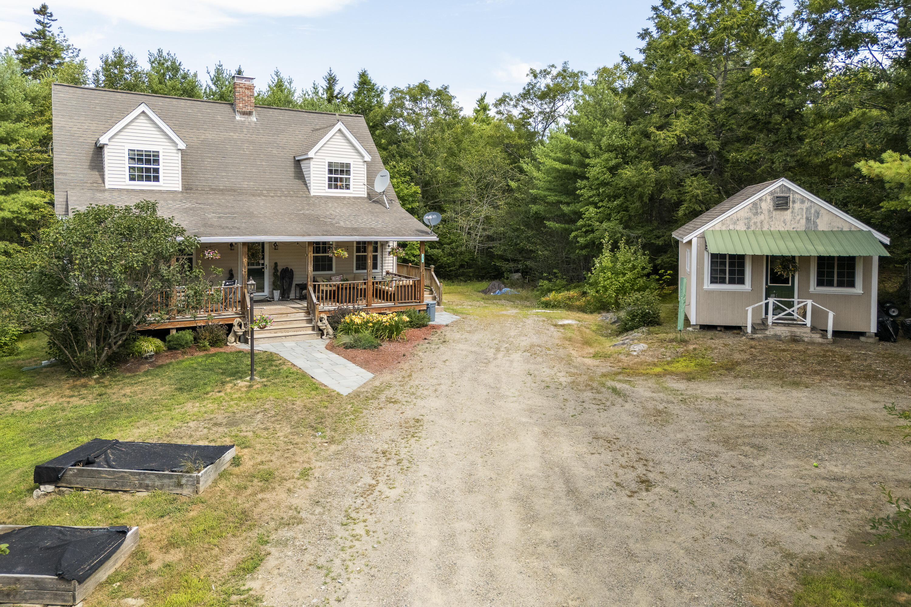main property photo 36