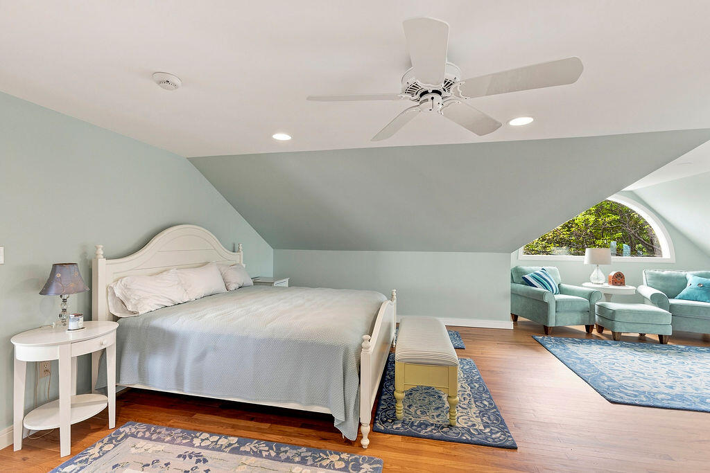 main property photo 65