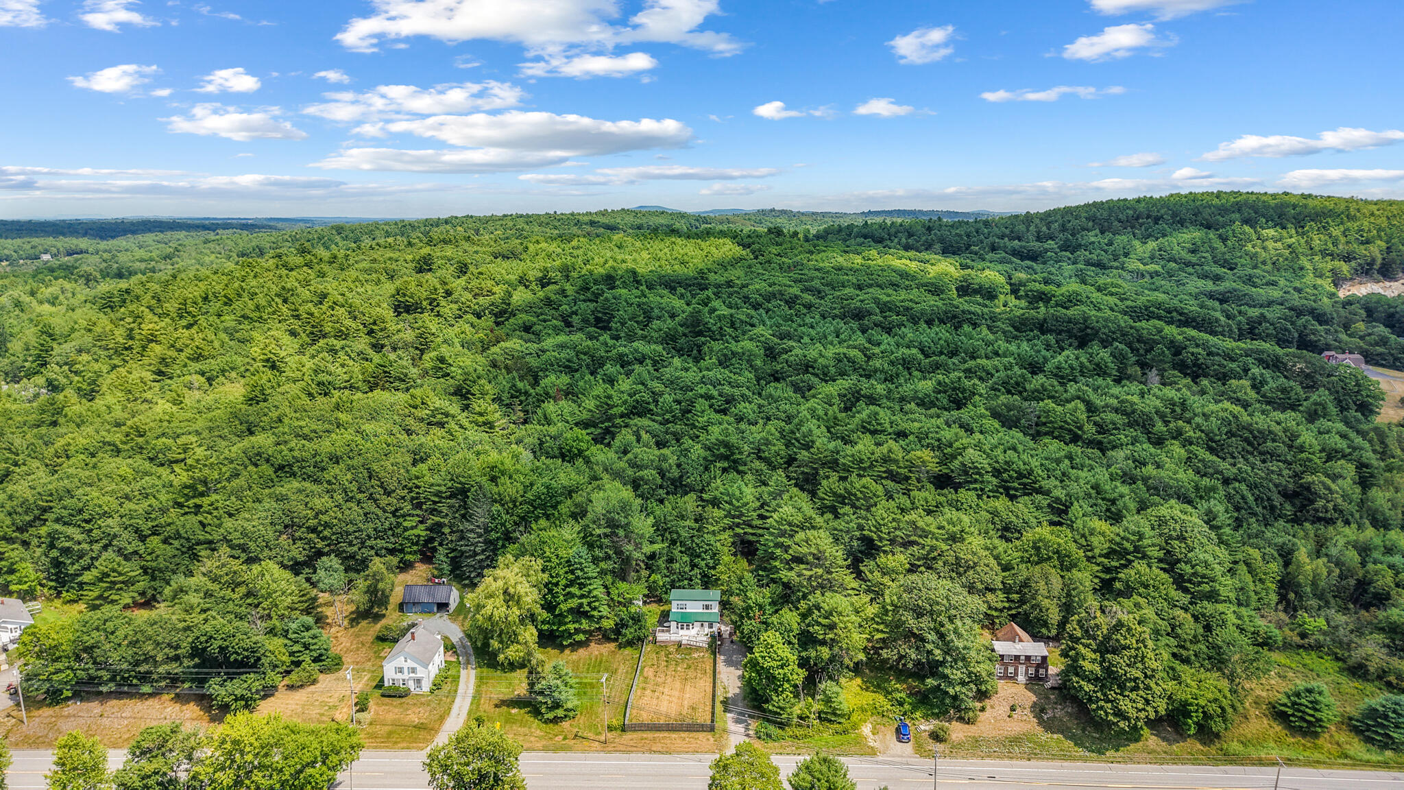 main property photo 25