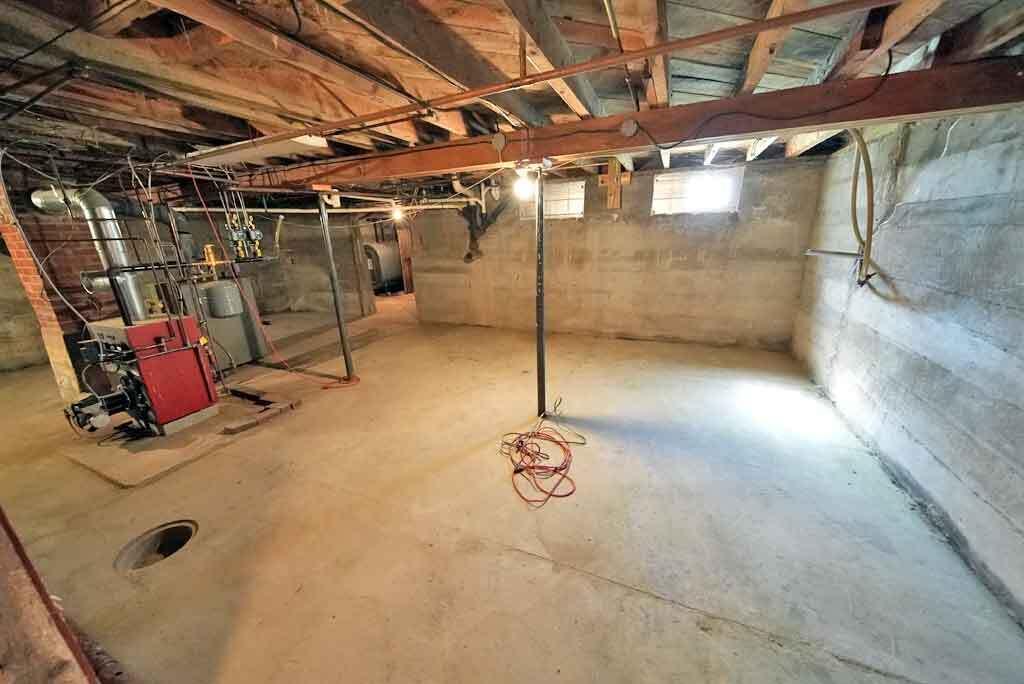 main property photo 44