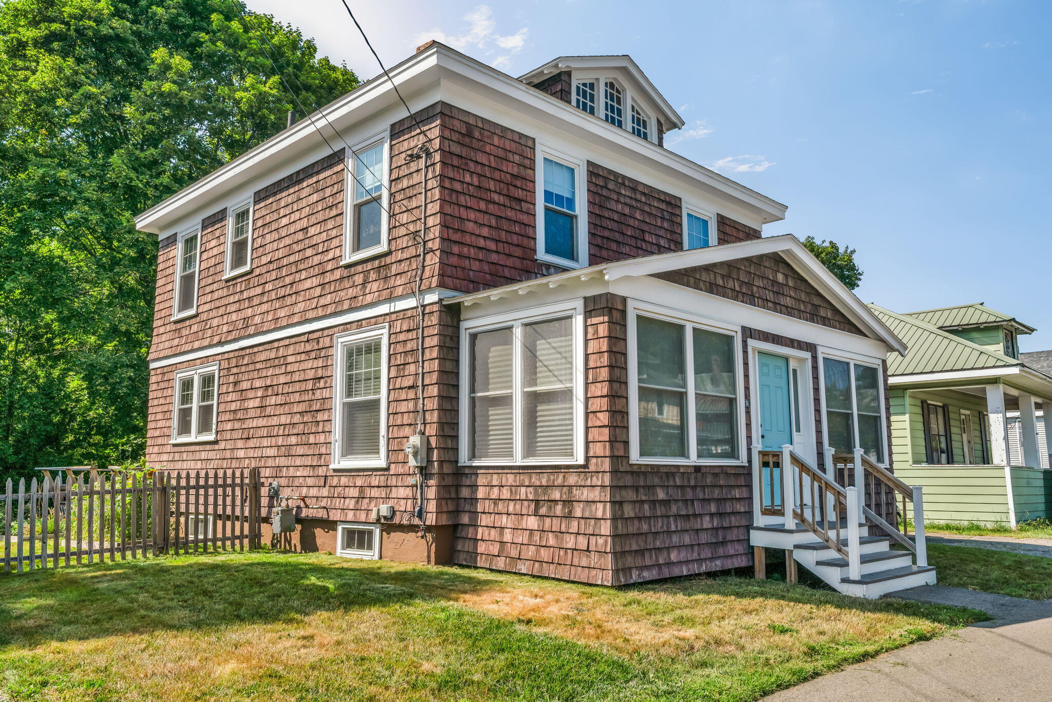 main property photo 37