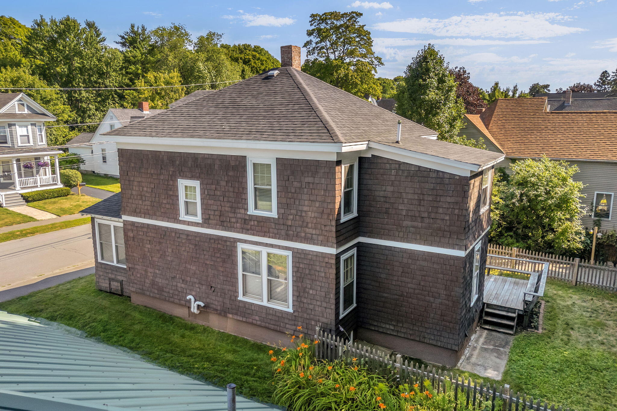main property photo 54
