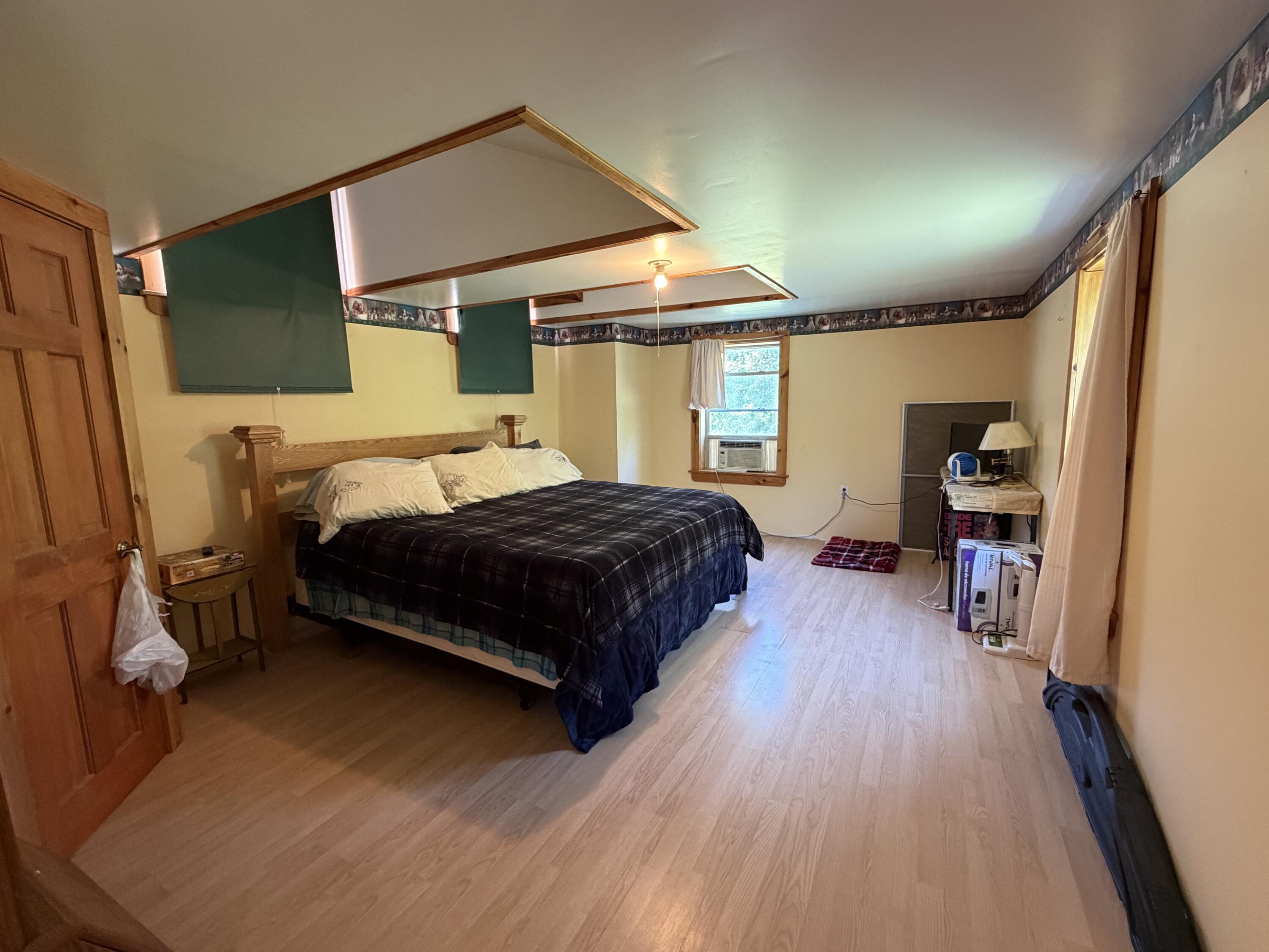 main property photo 17