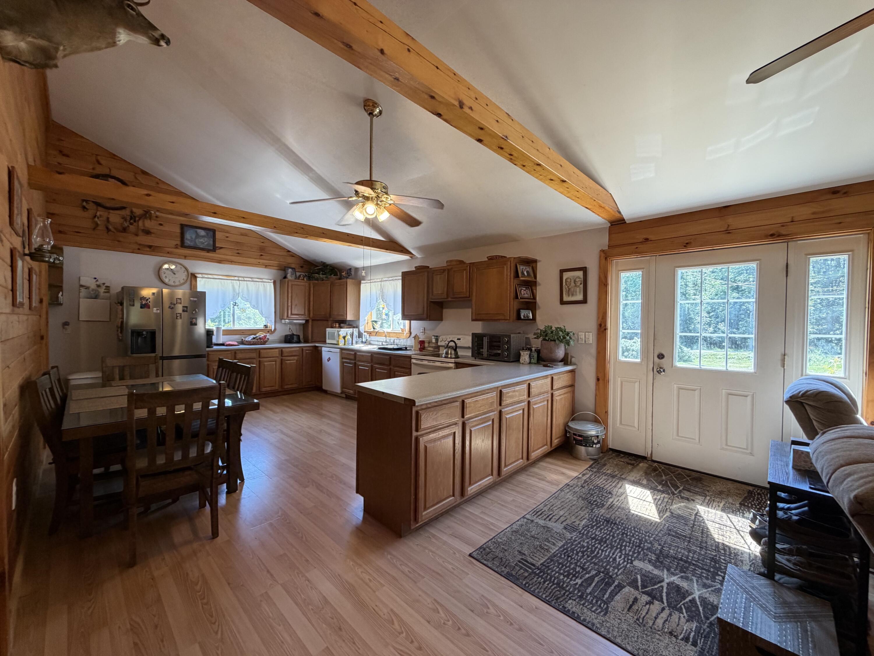 main property photo 7