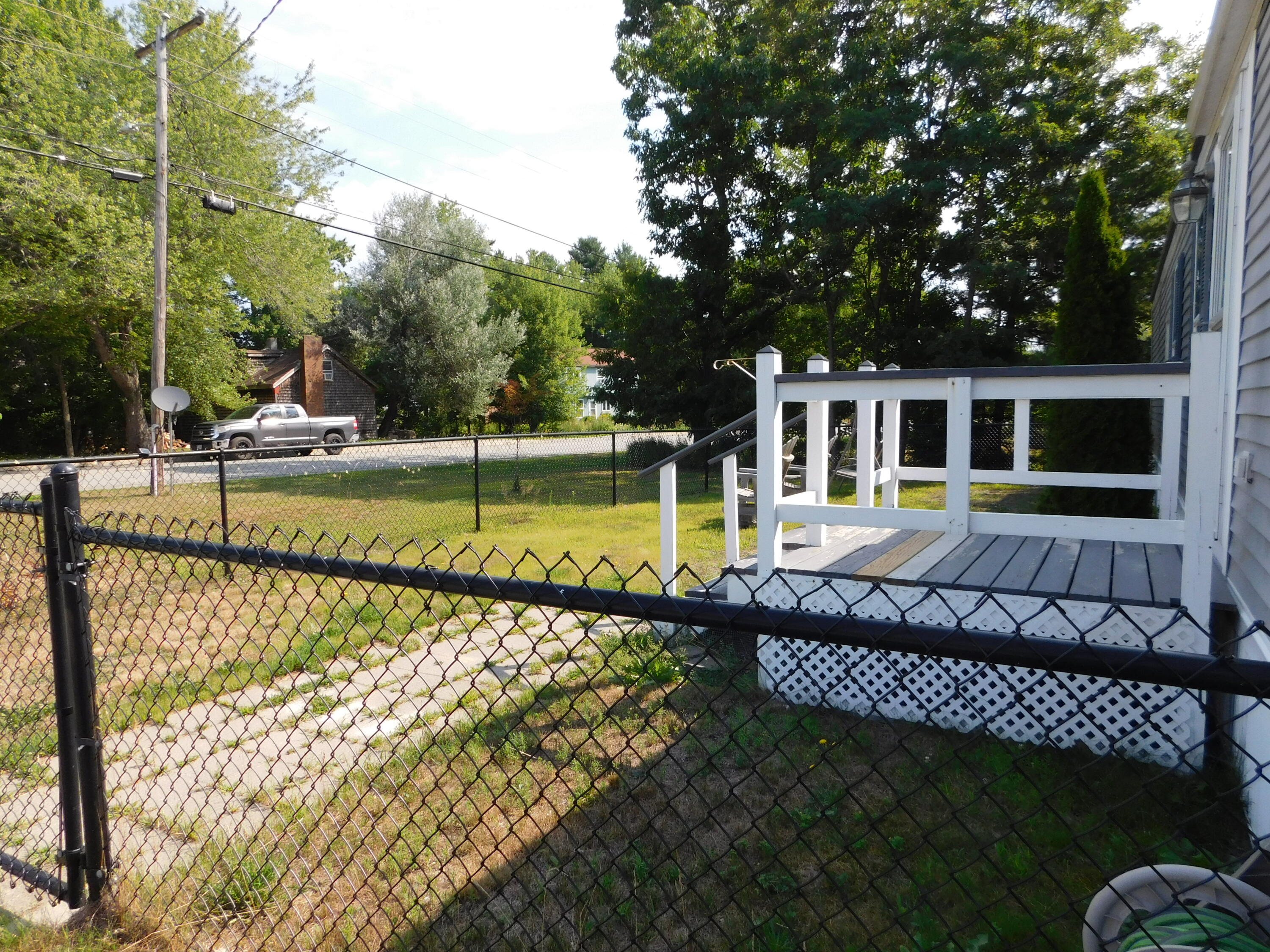 main property photo 13