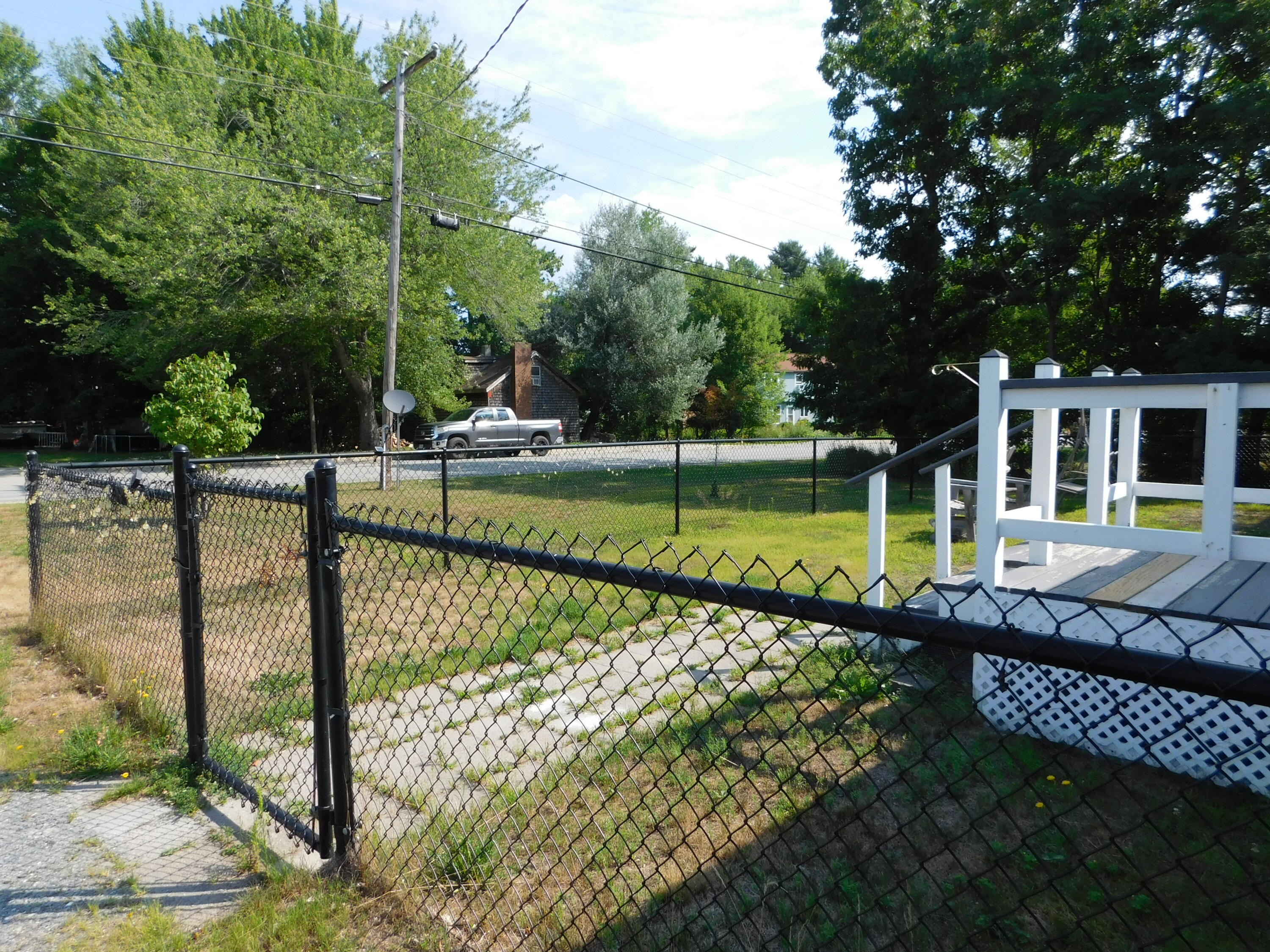 main property photo 14