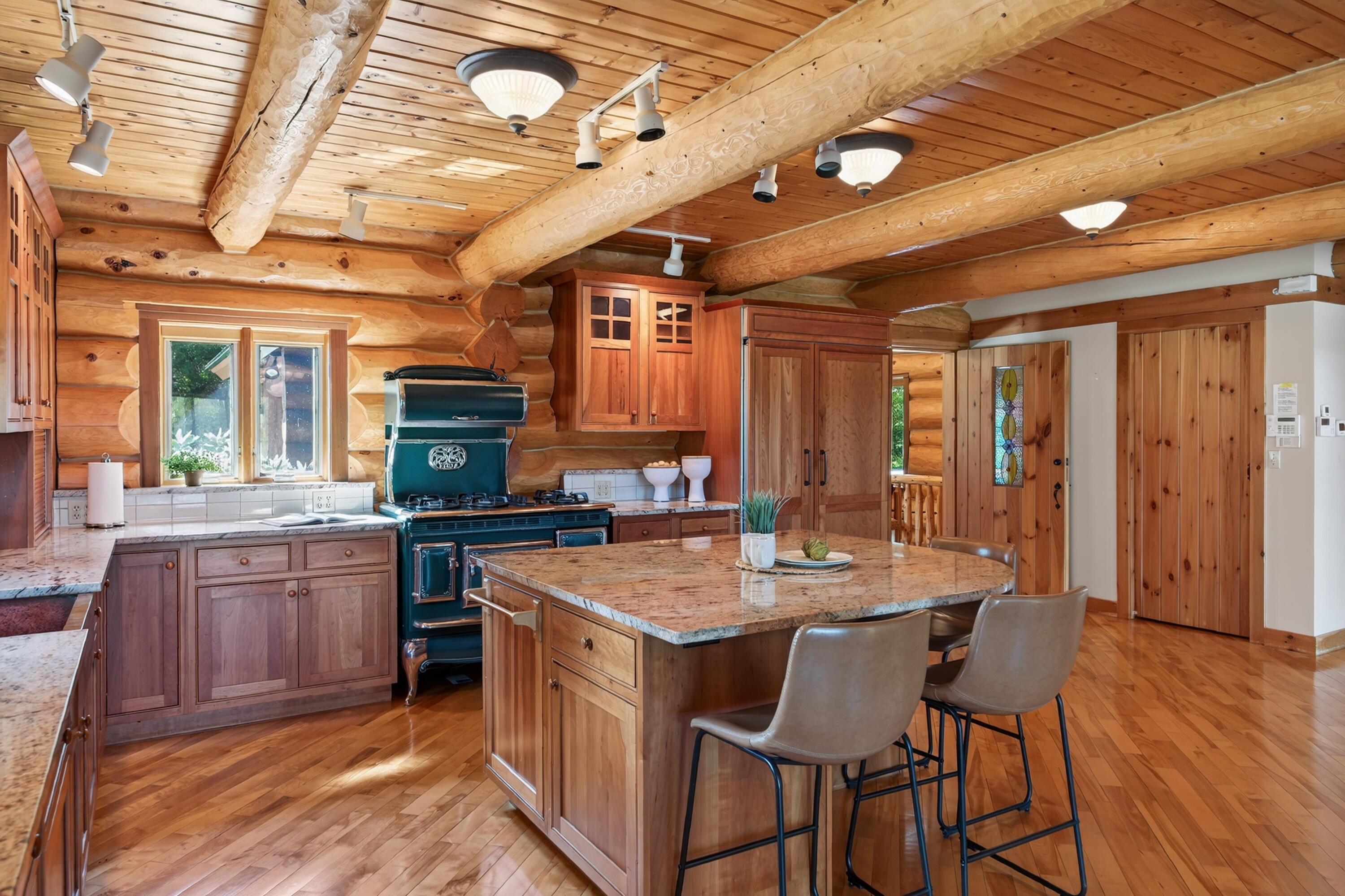main property photo 14