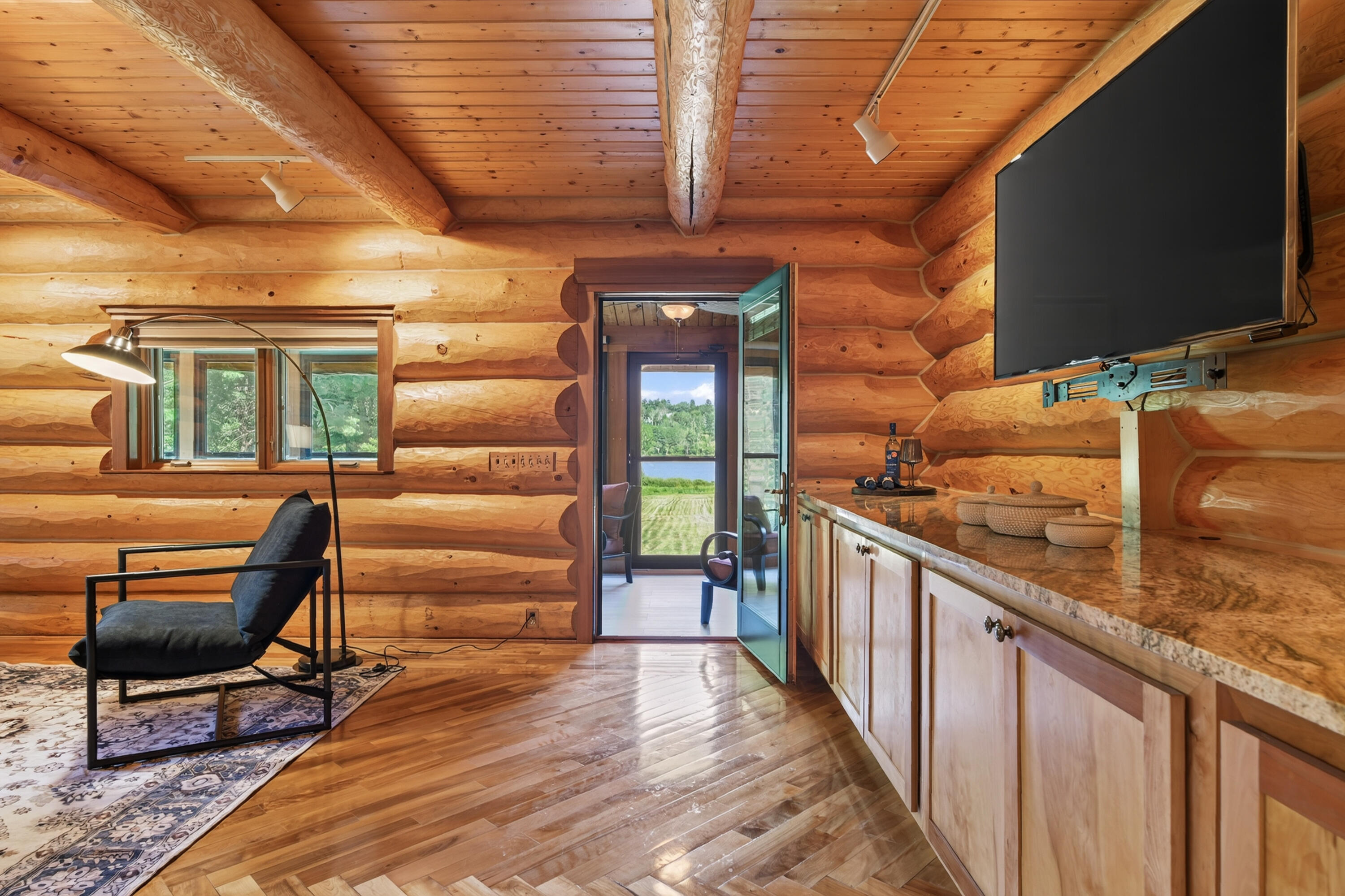 main property photo 22