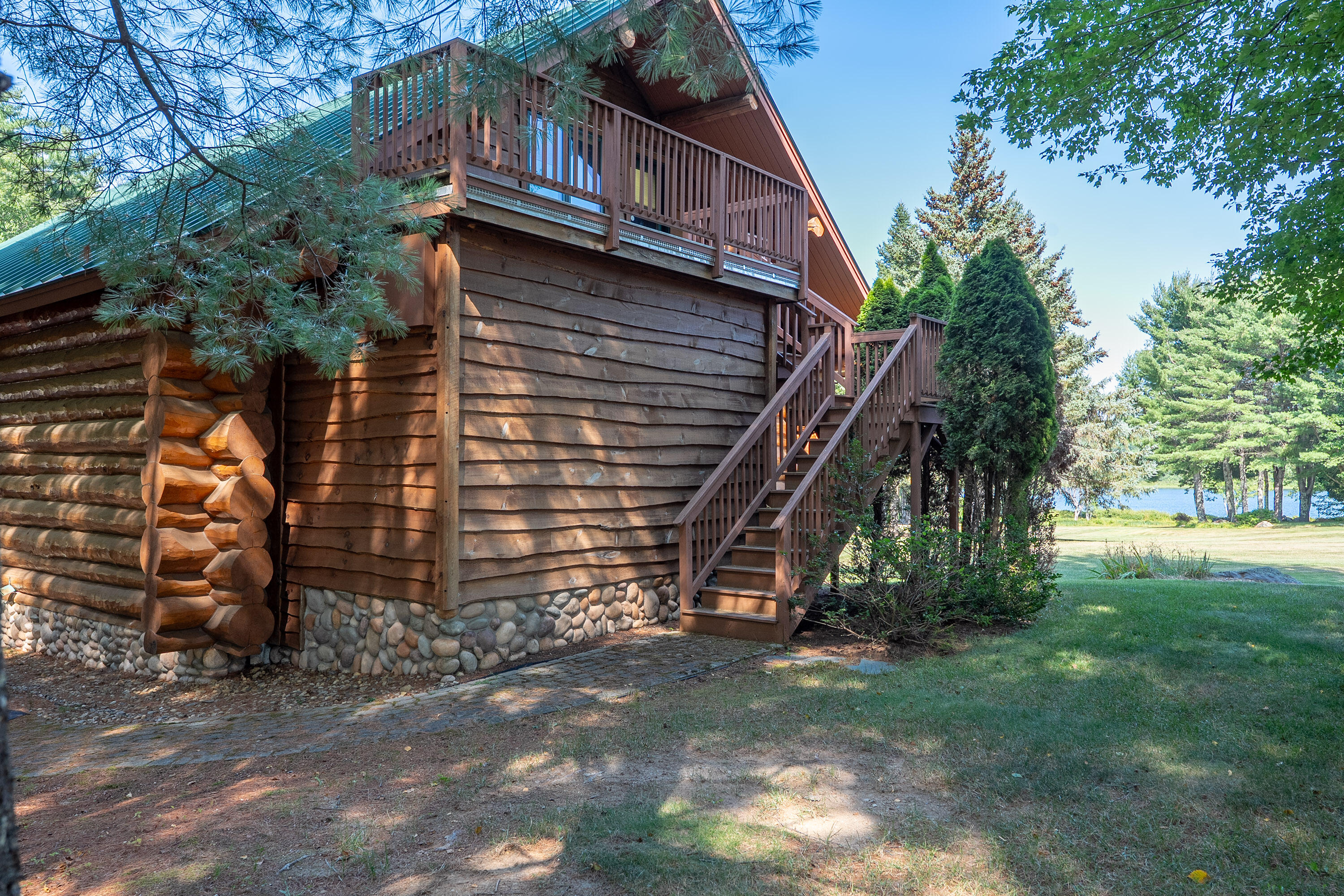 main property photo 42