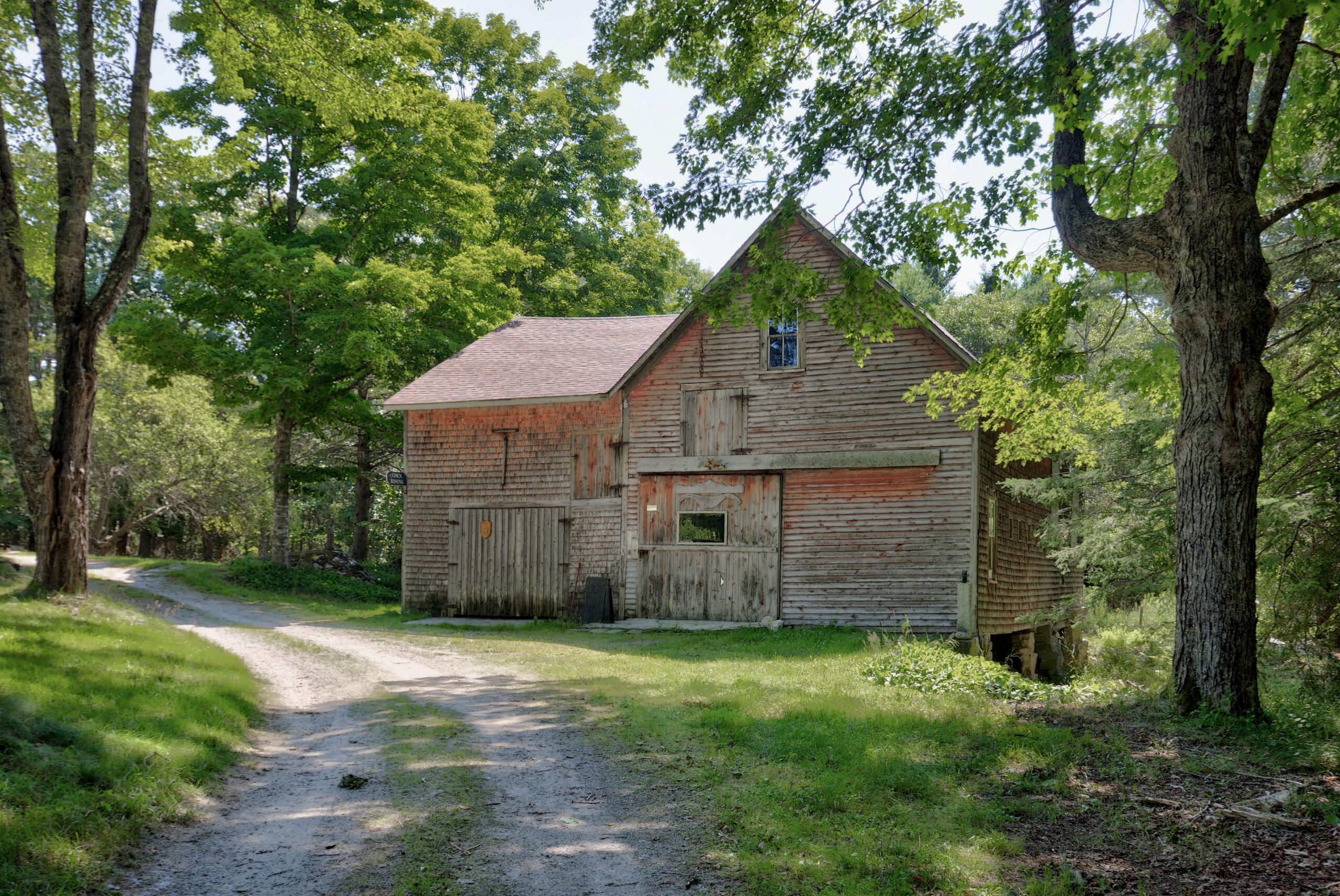 main property photo 59