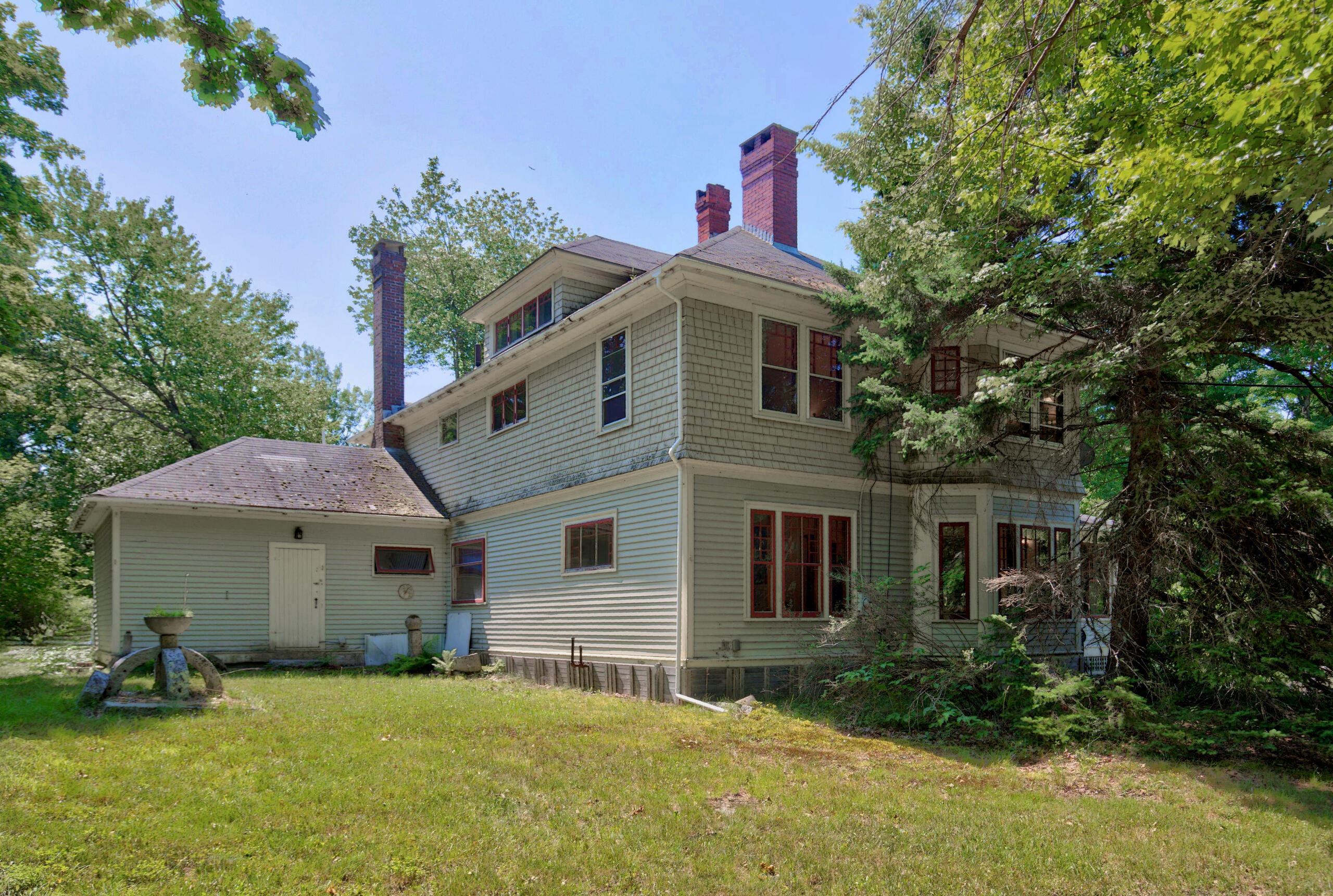 main property photo 61