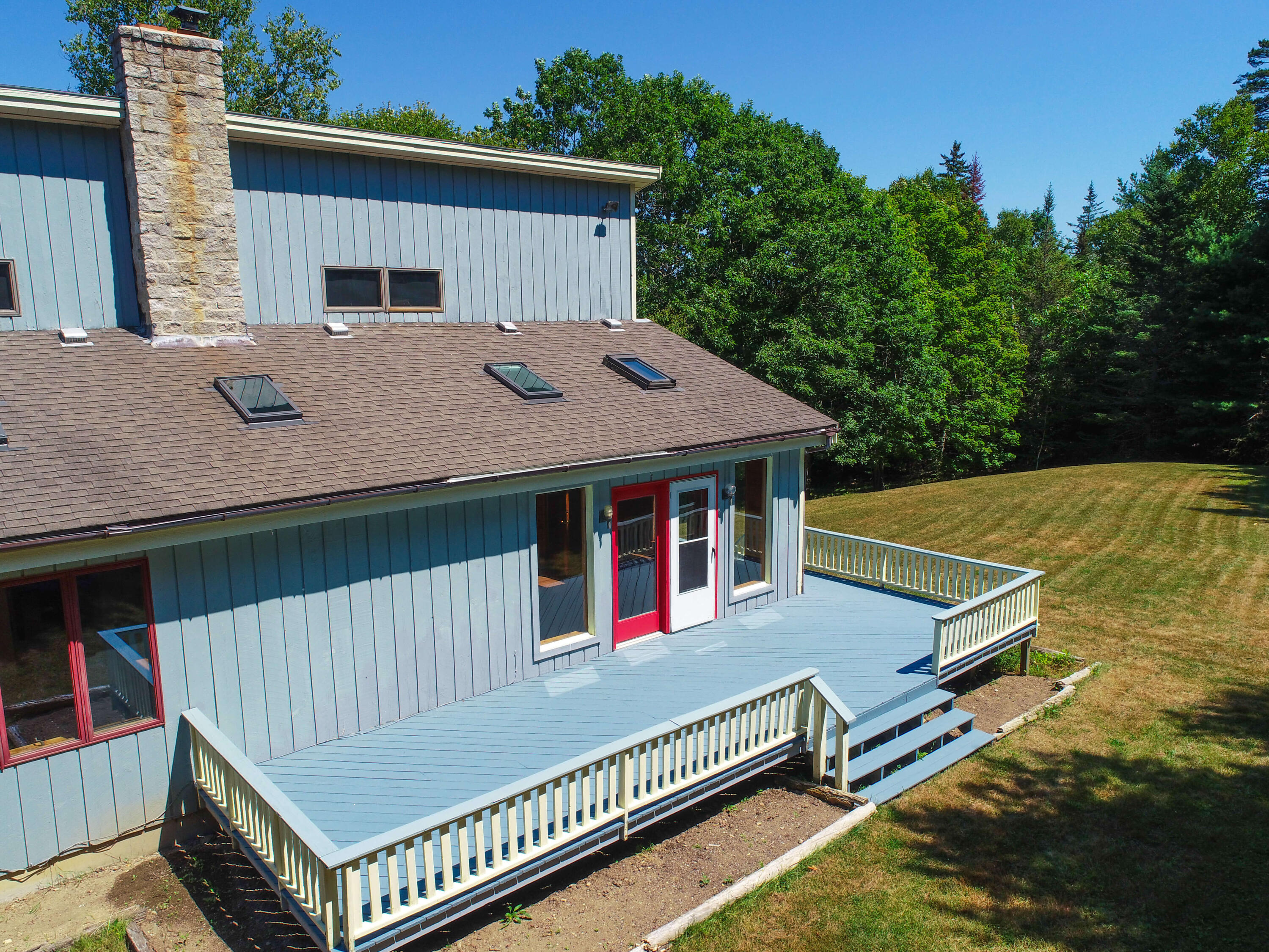 main property photo 16
