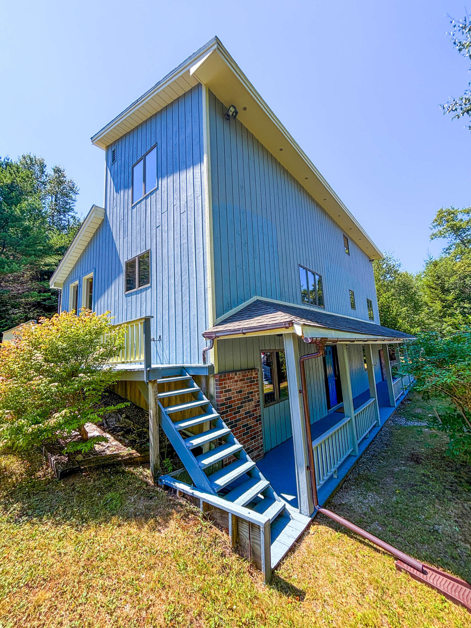 main property photo 22
