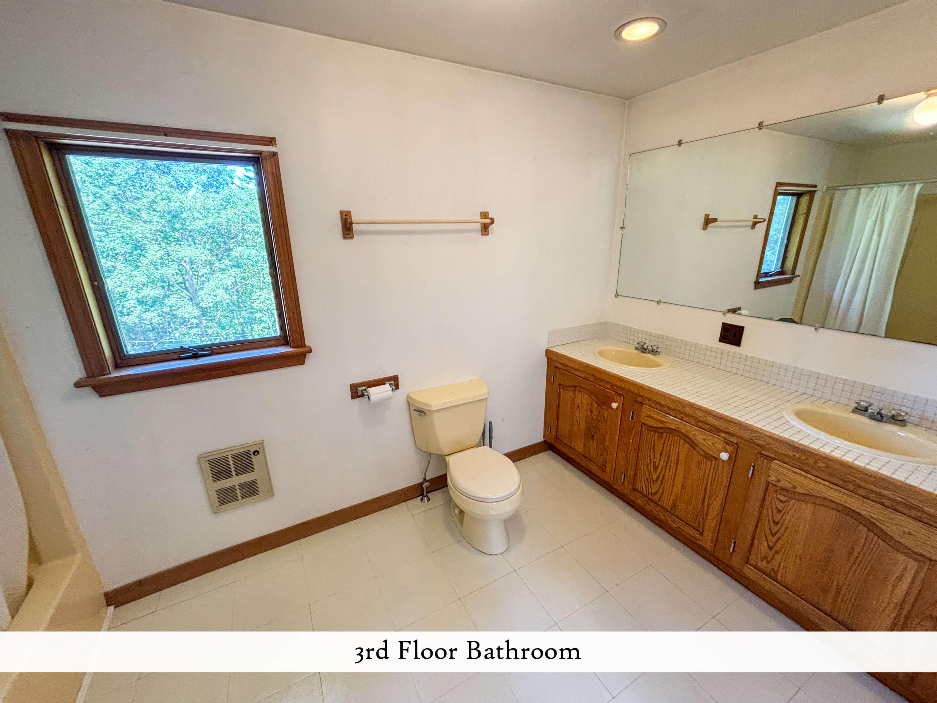 main property photo 65
