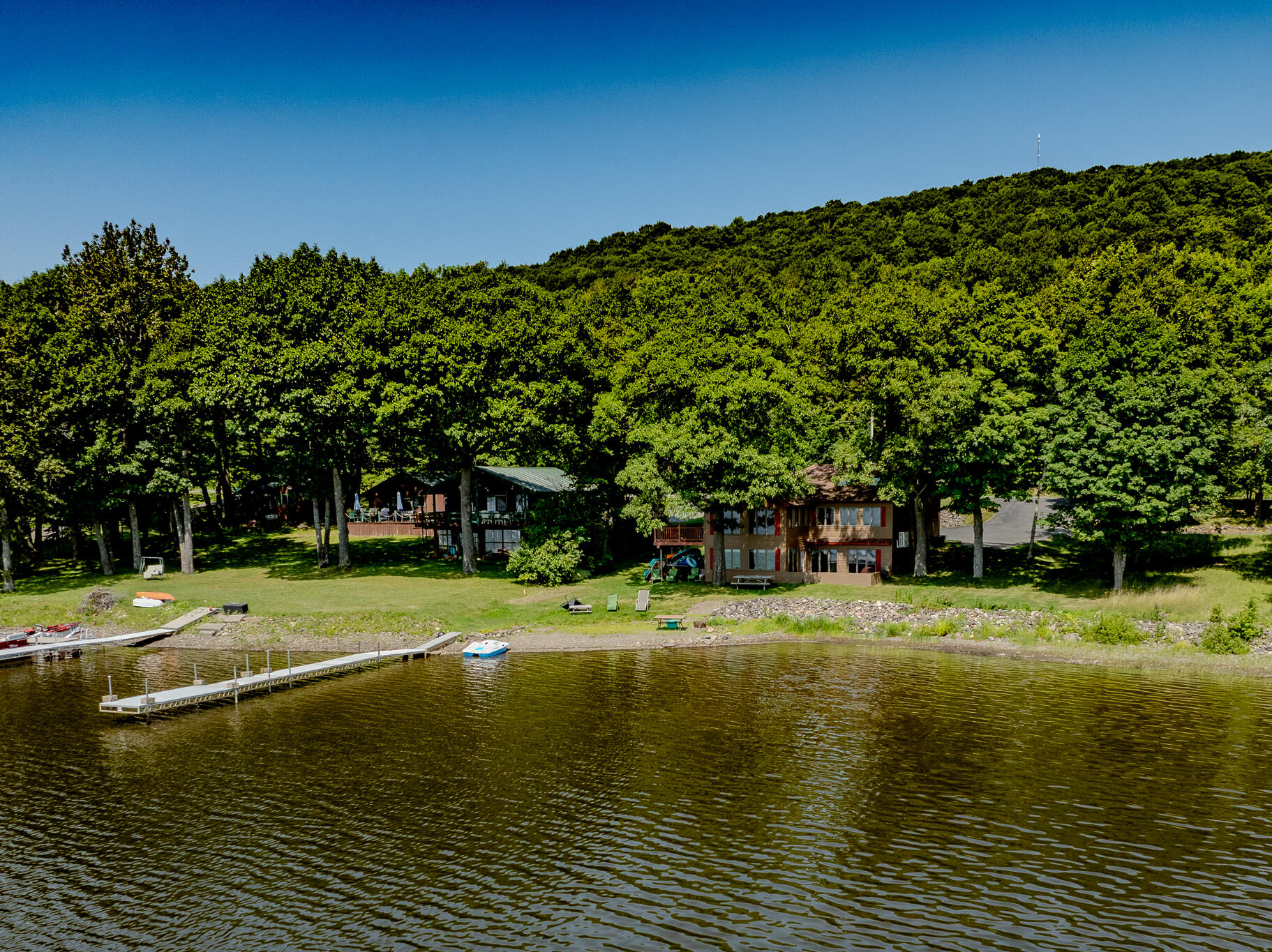 main property photo 18