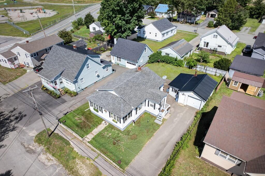 main property photo 27
