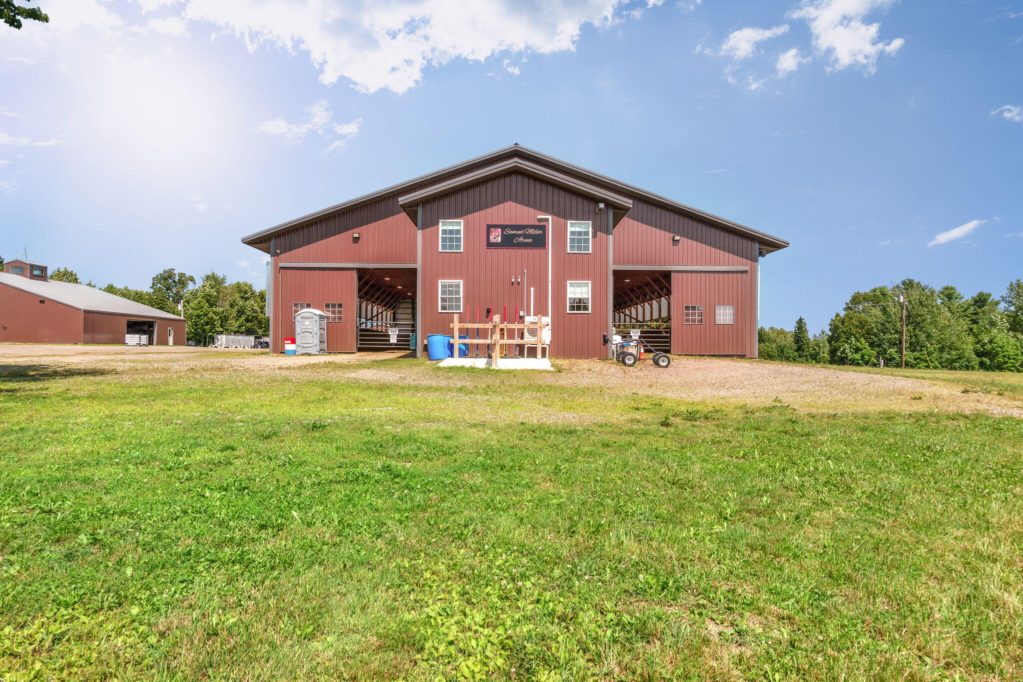 main property photo 16