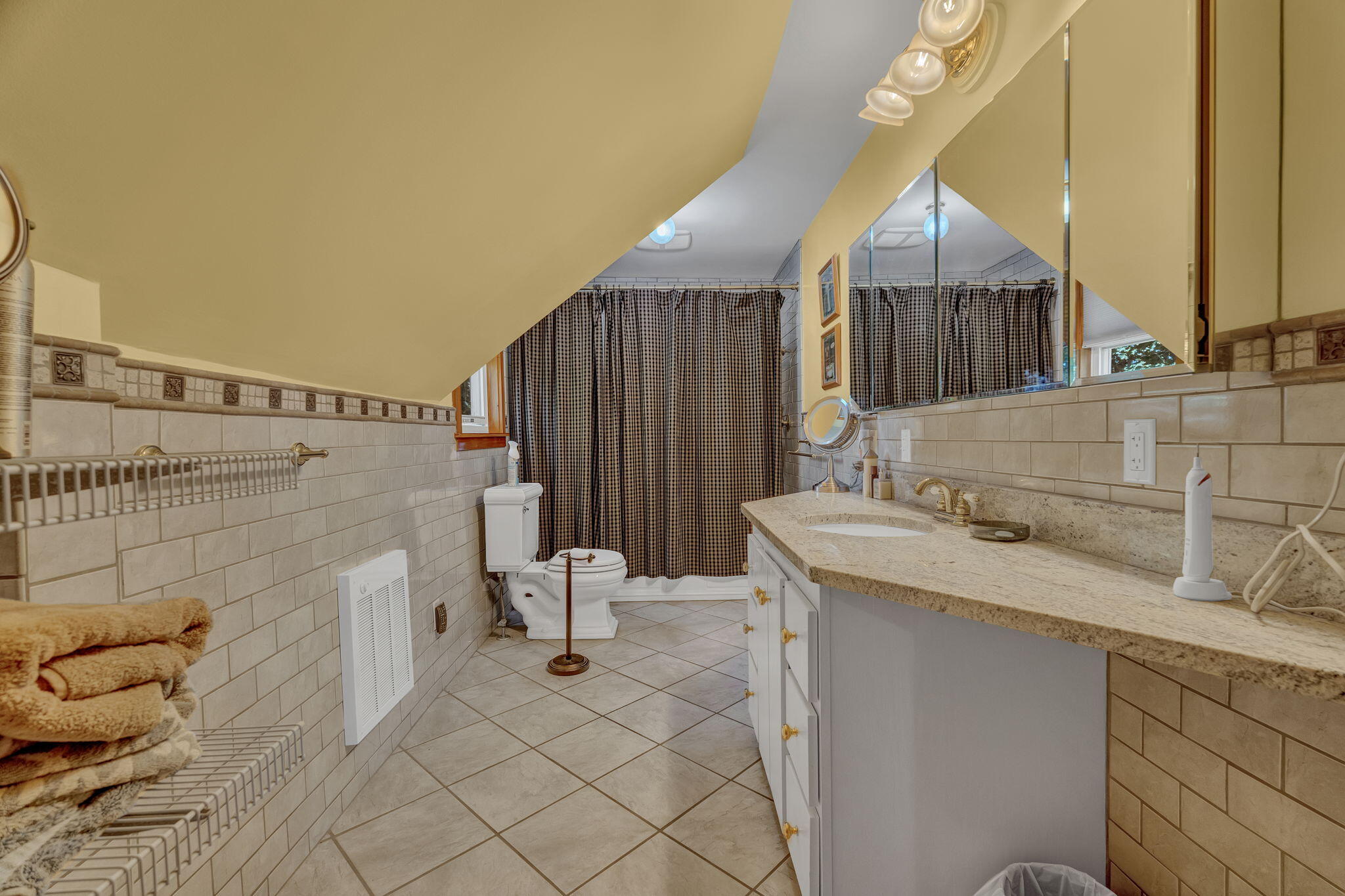 main property photo 92