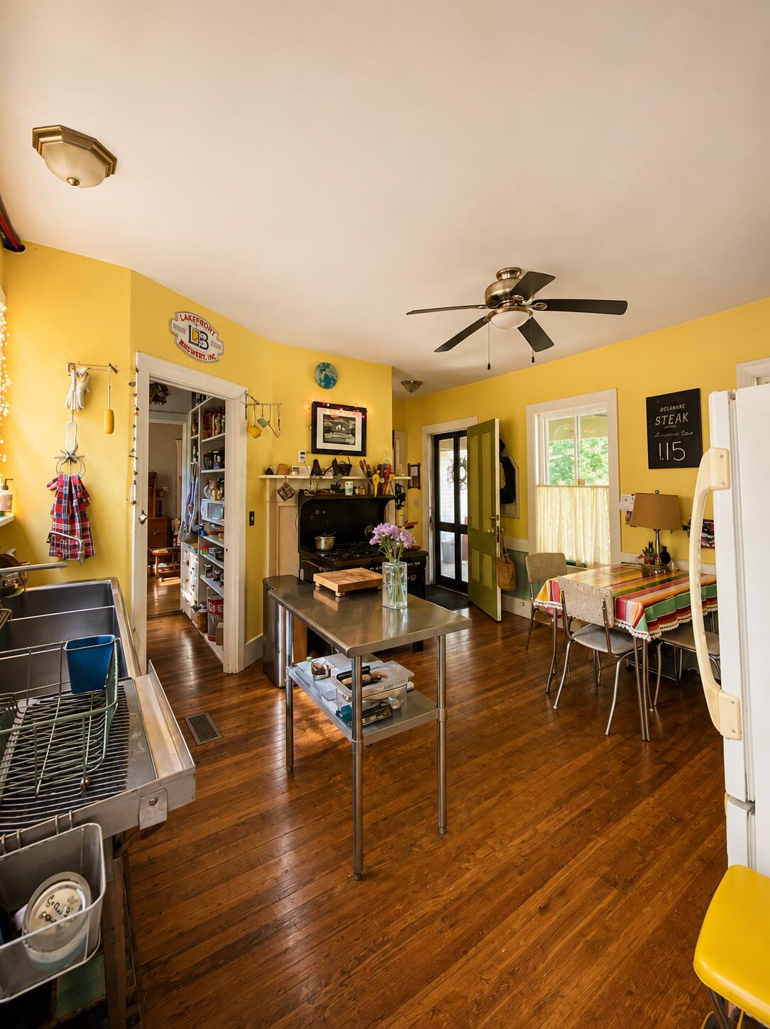 main property photo 9