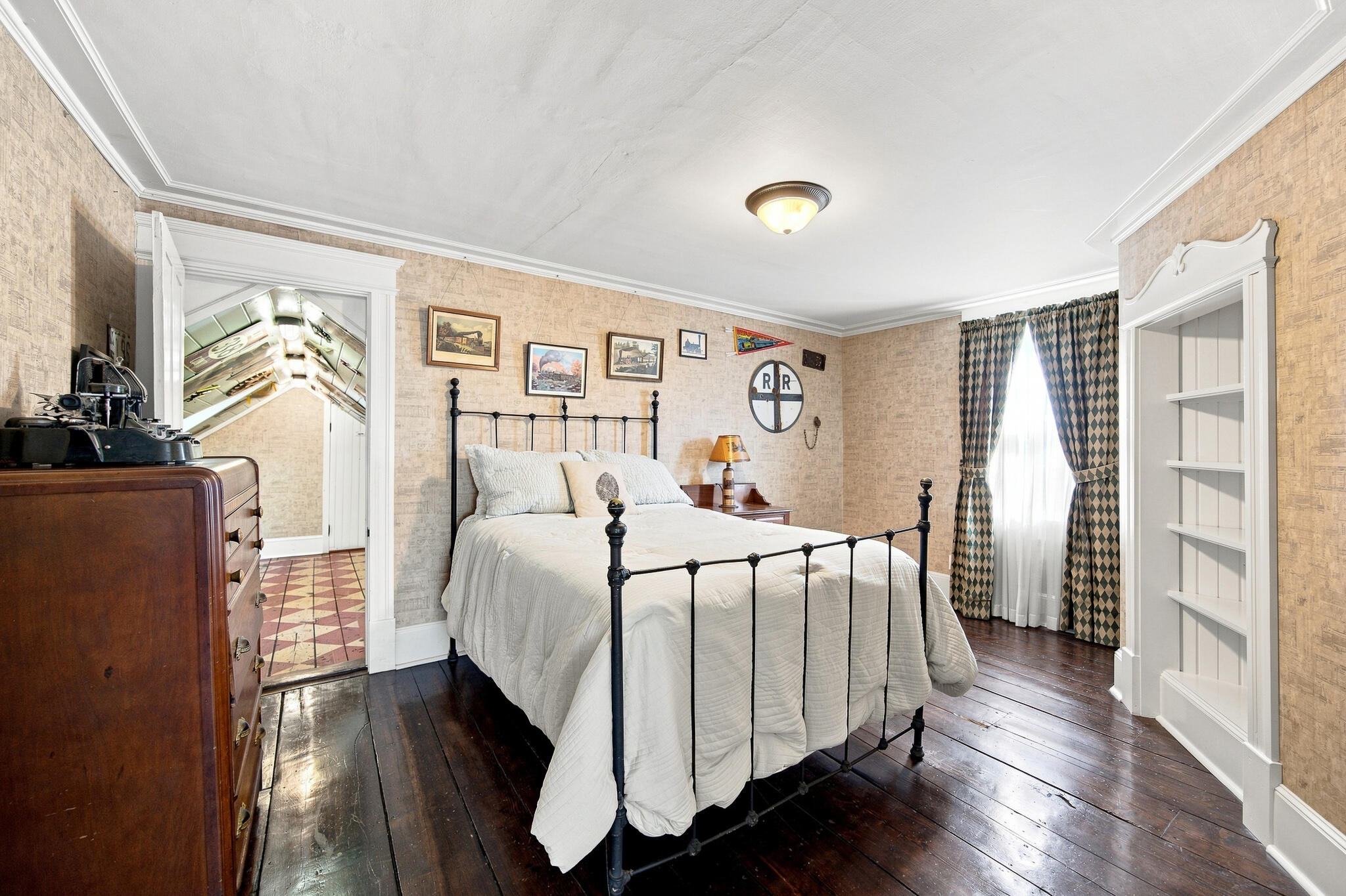 main property photo 39