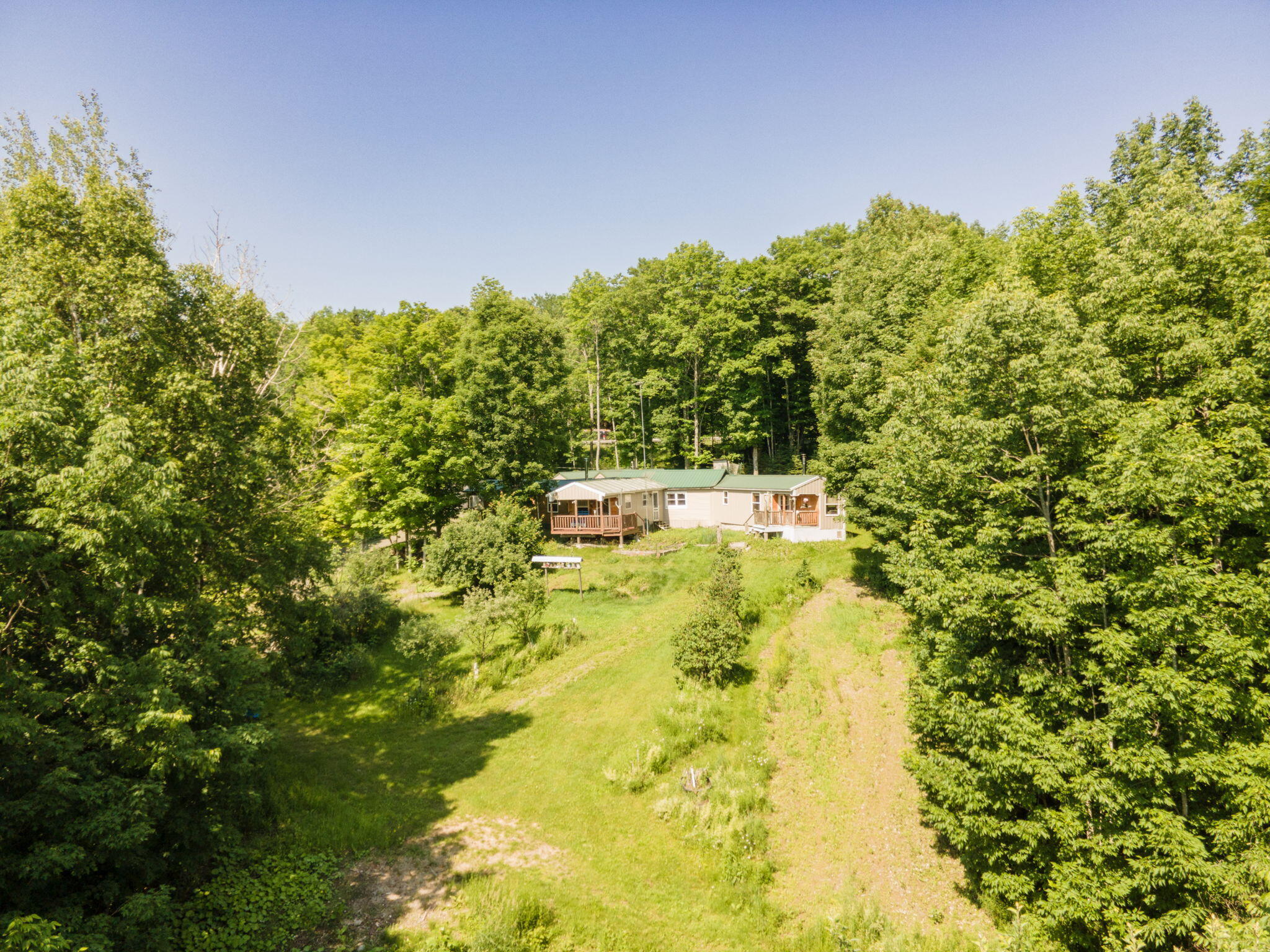 main property photo 40