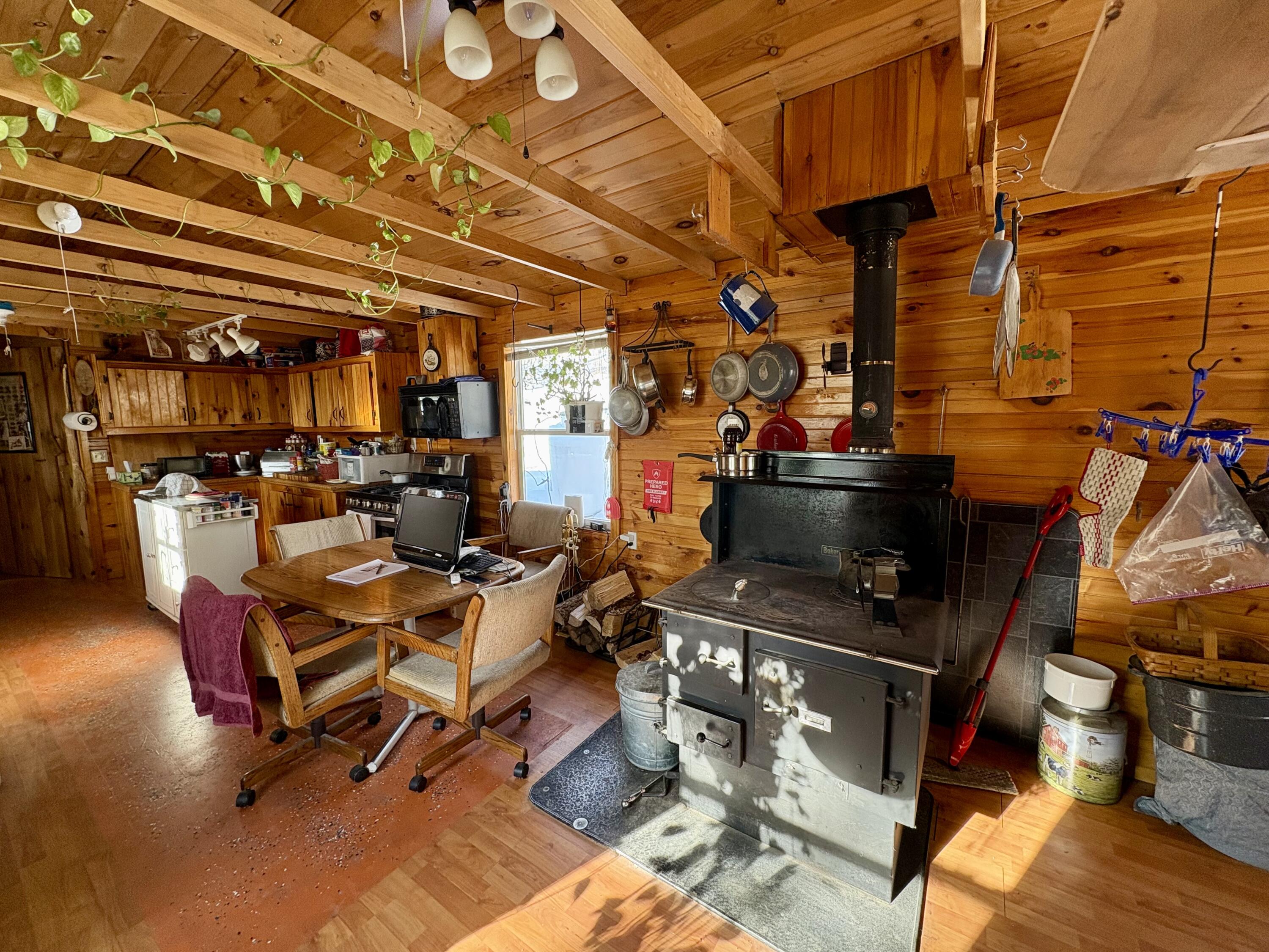 main property photo 8