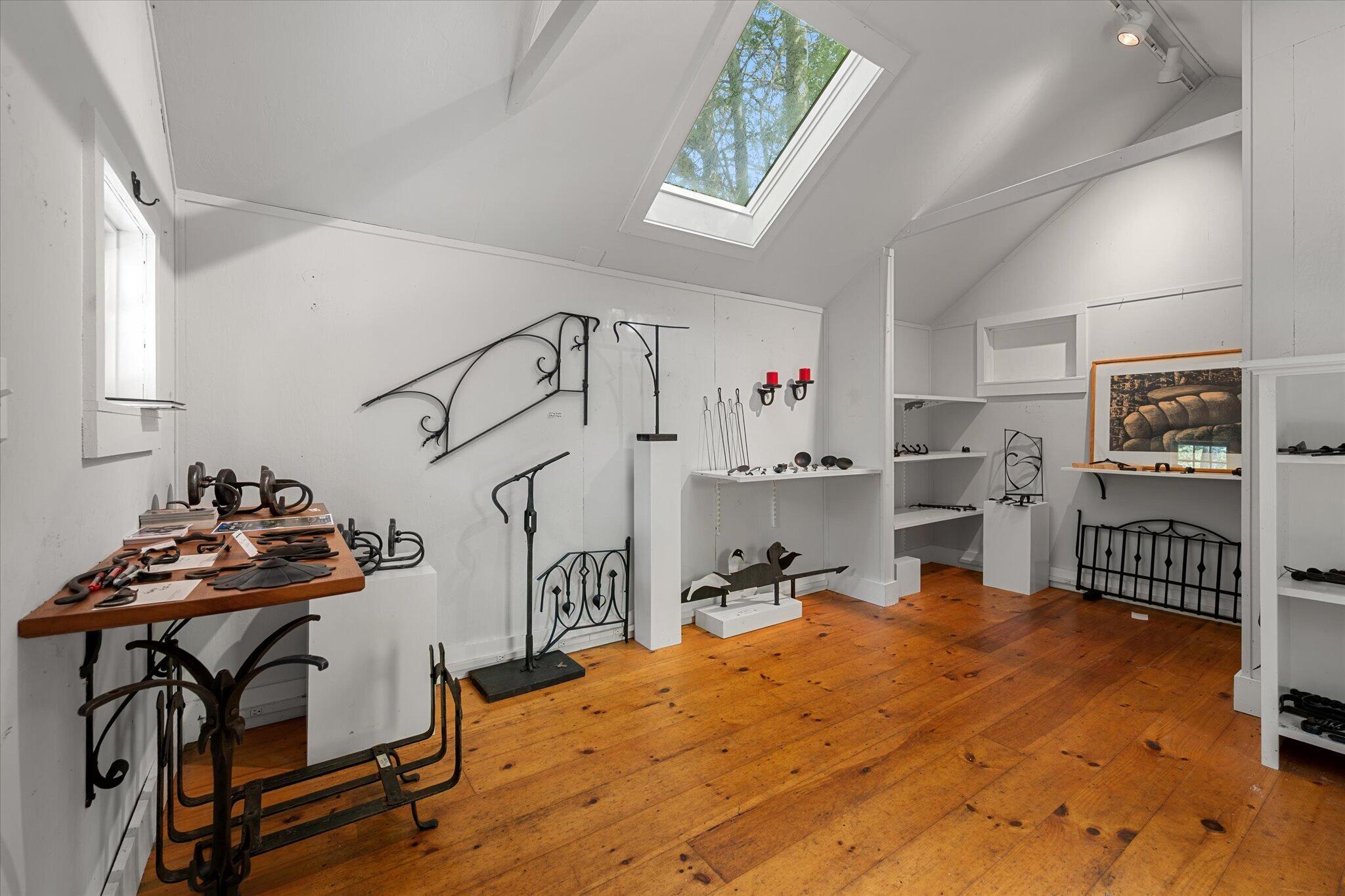 main property photo 43