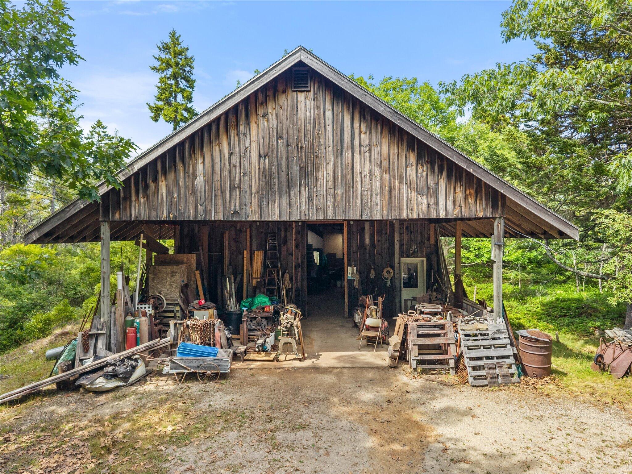 main property photo 45