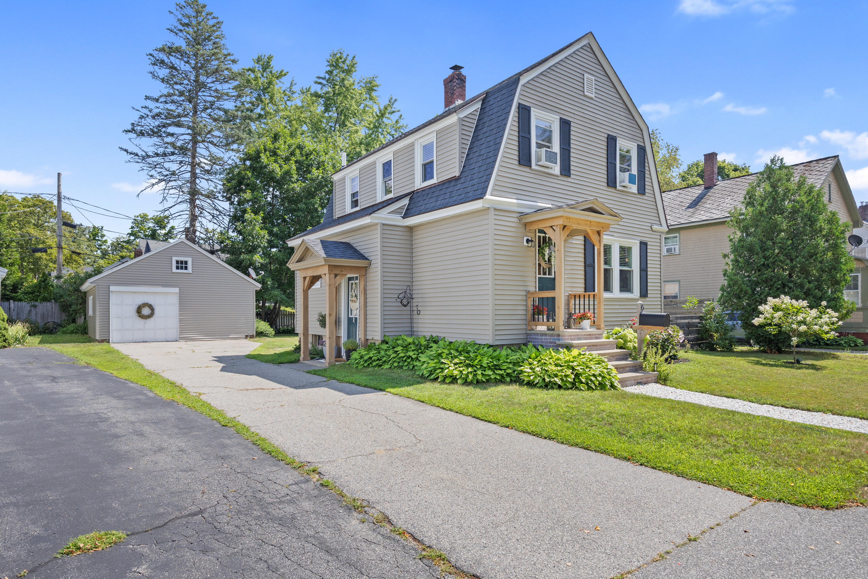 main property photo 3