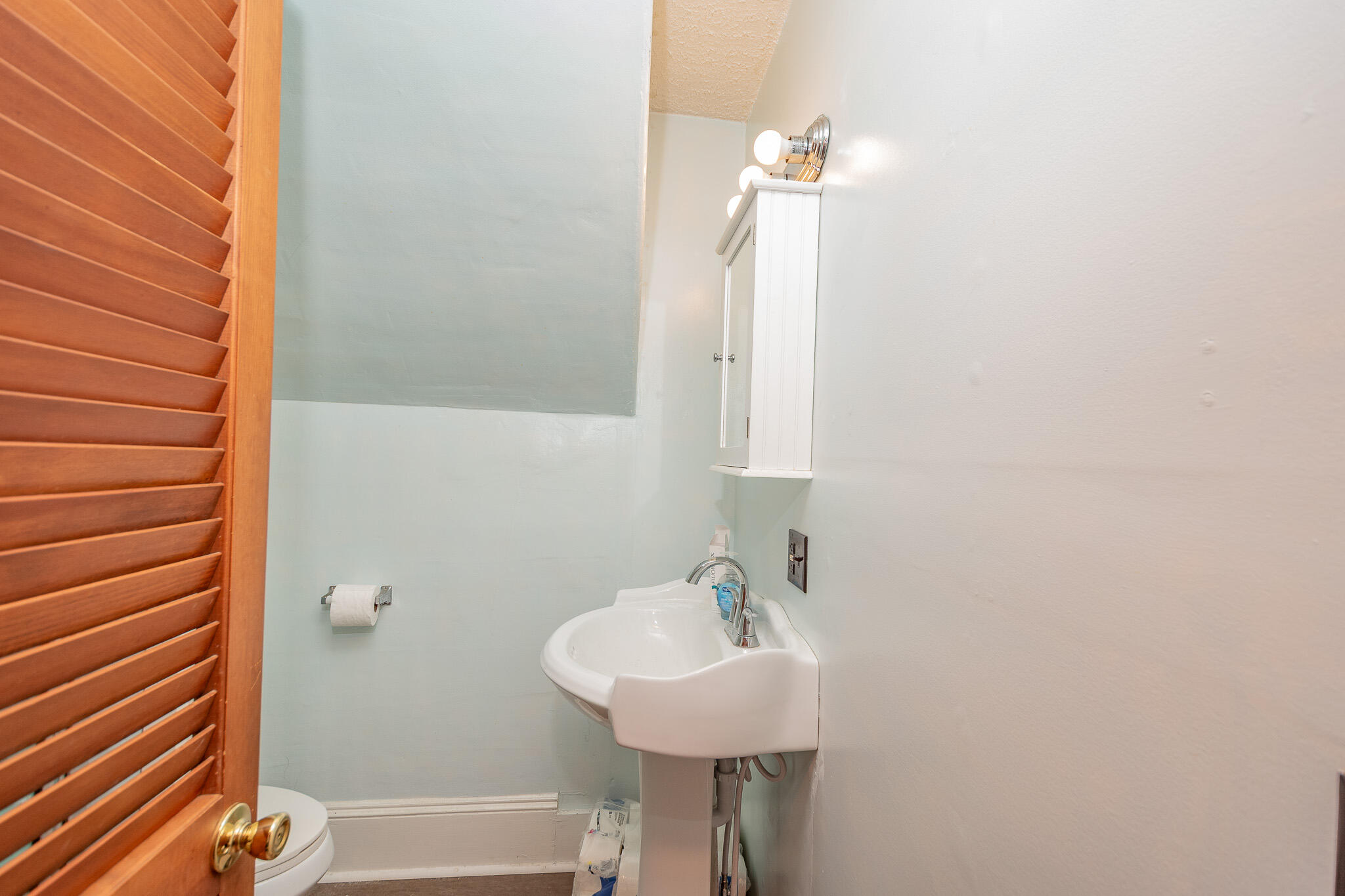 main property photo 76