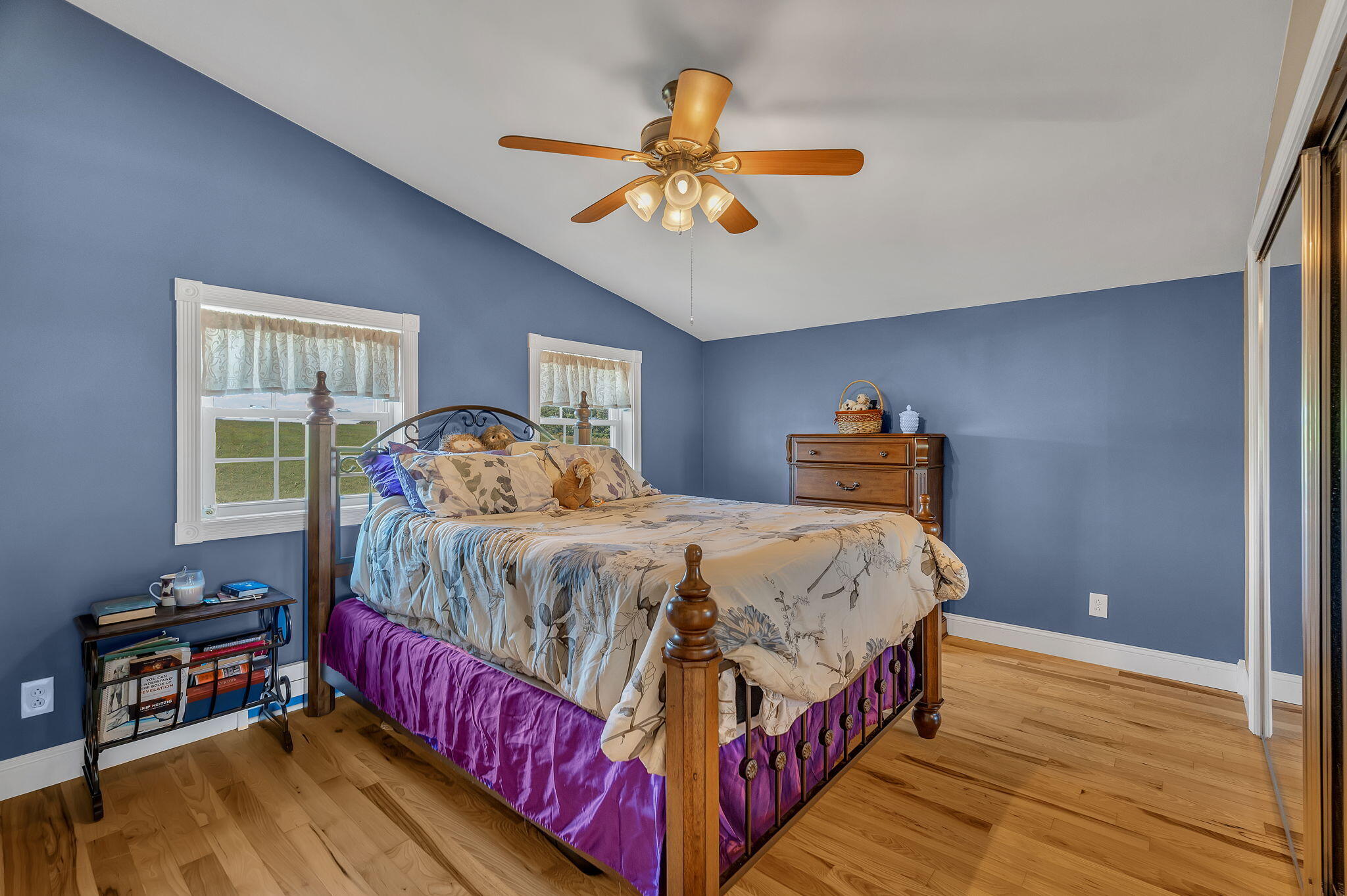 main property photo 45