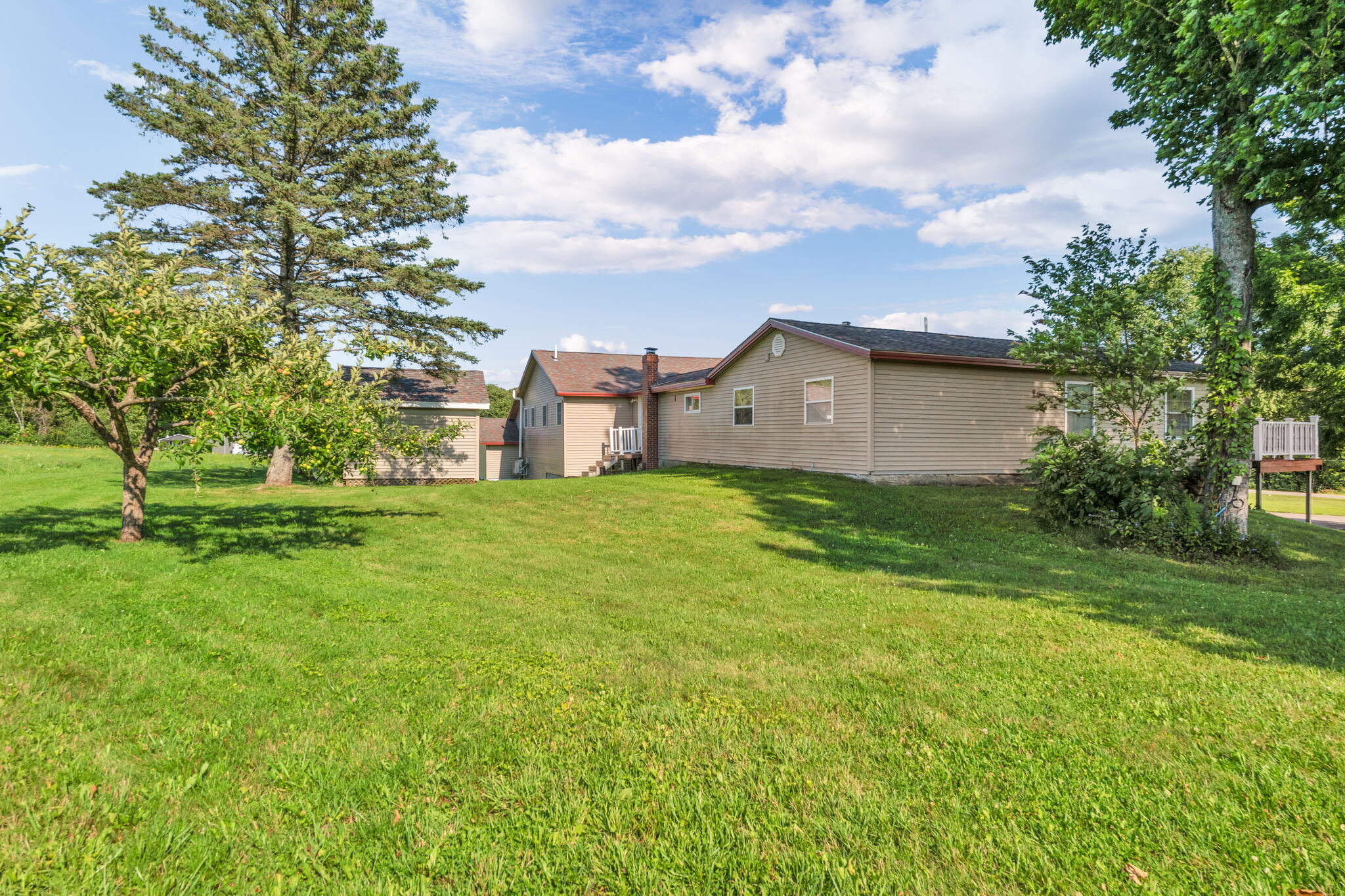 main property photo 70