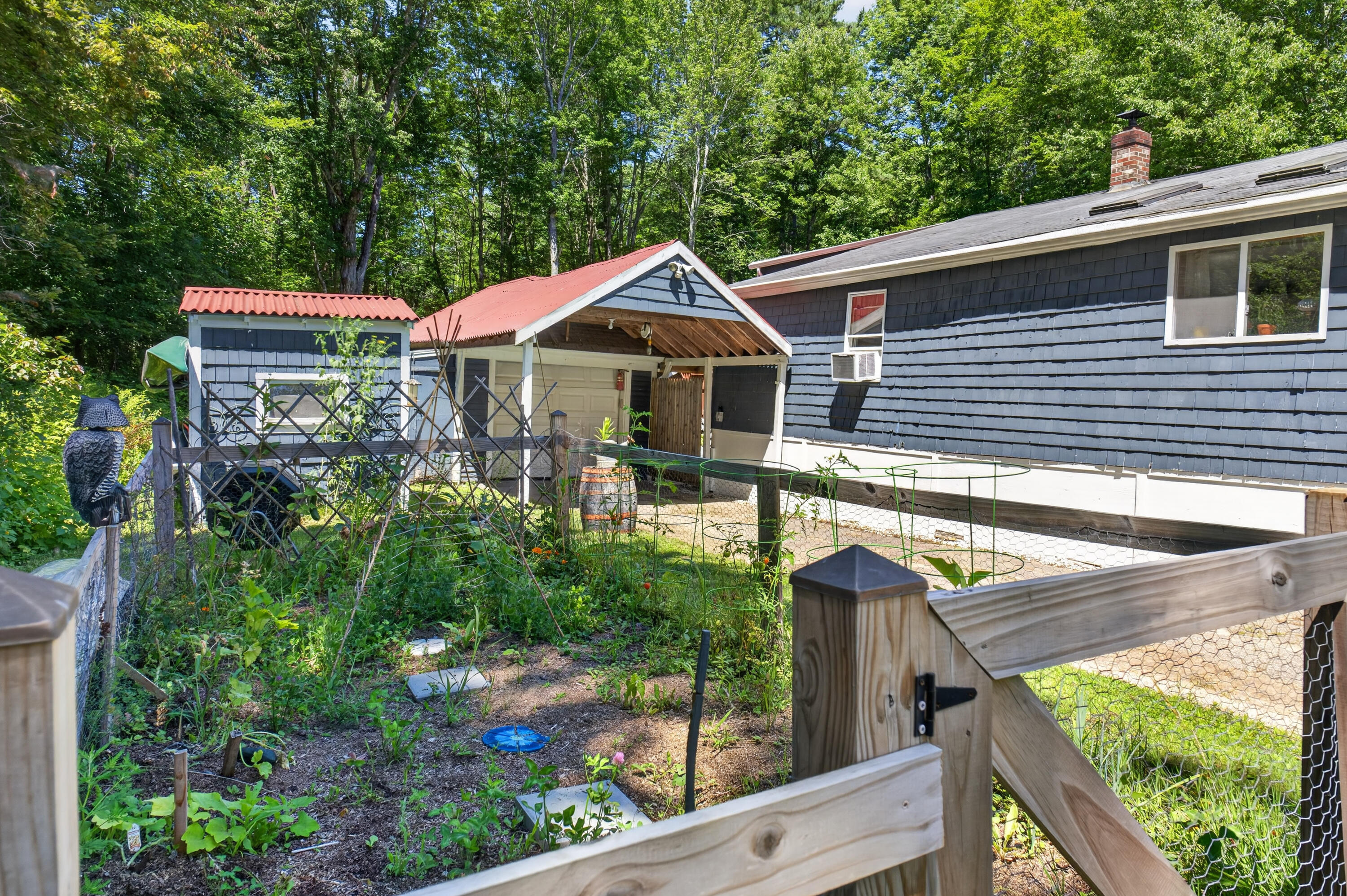 main property photo 48
