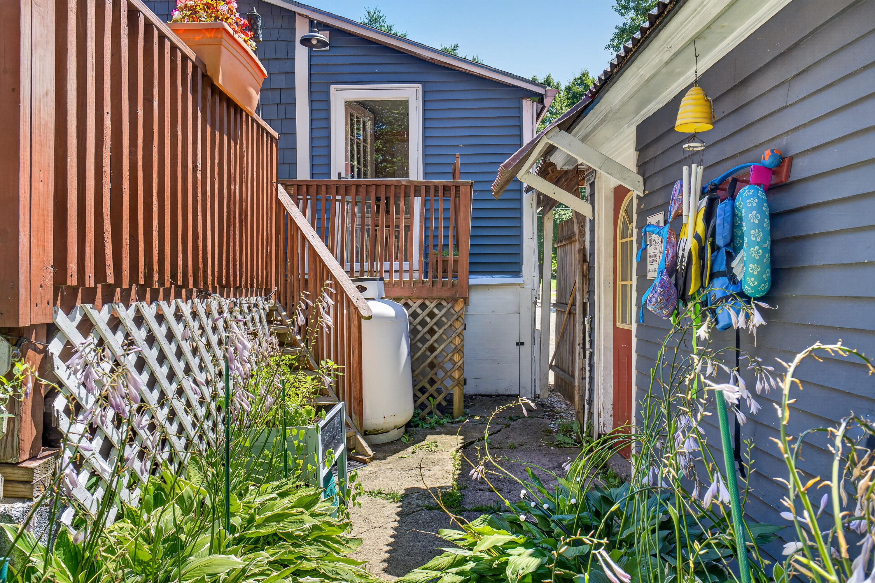 main property photo 80