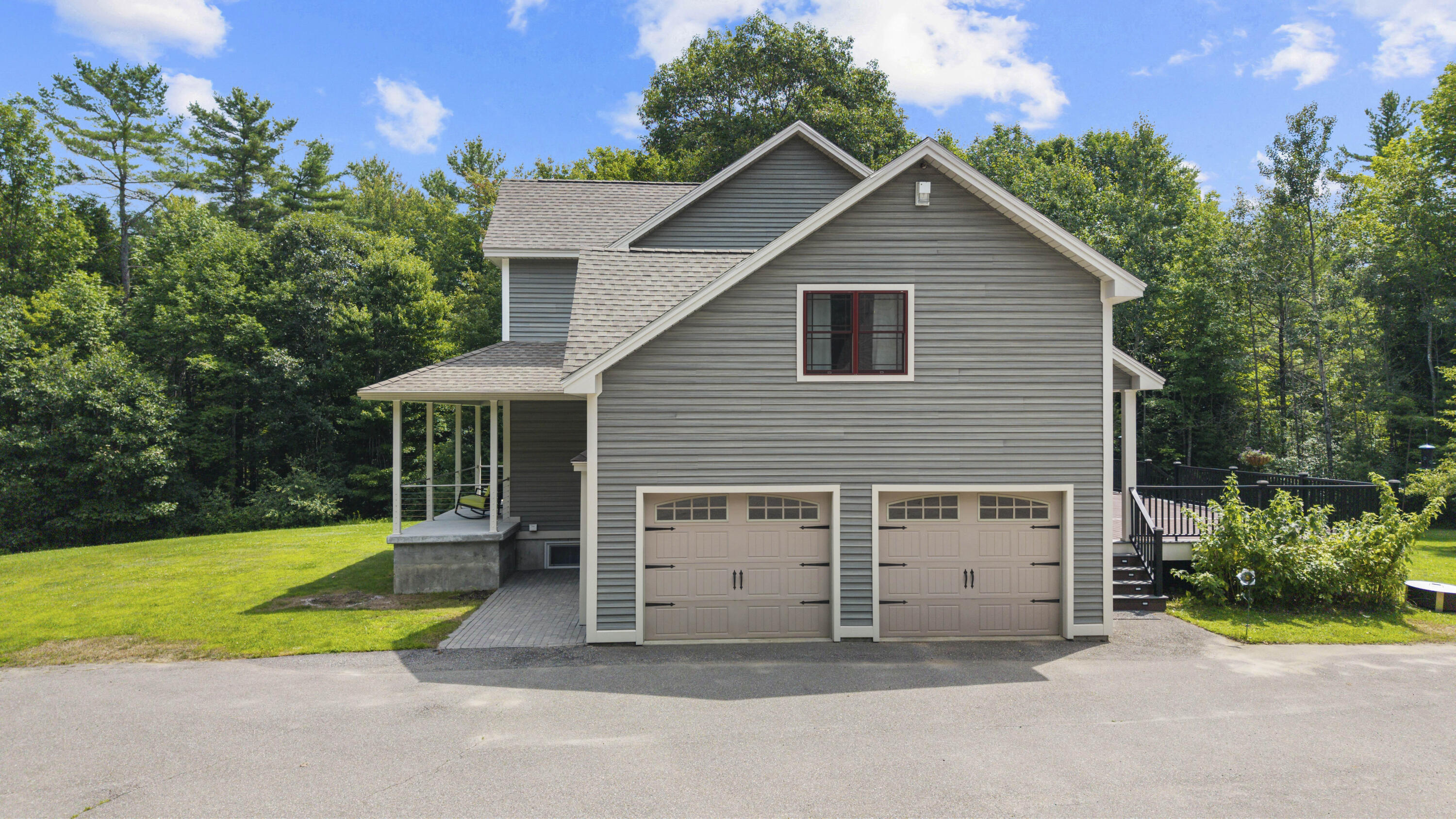 main property photo 123