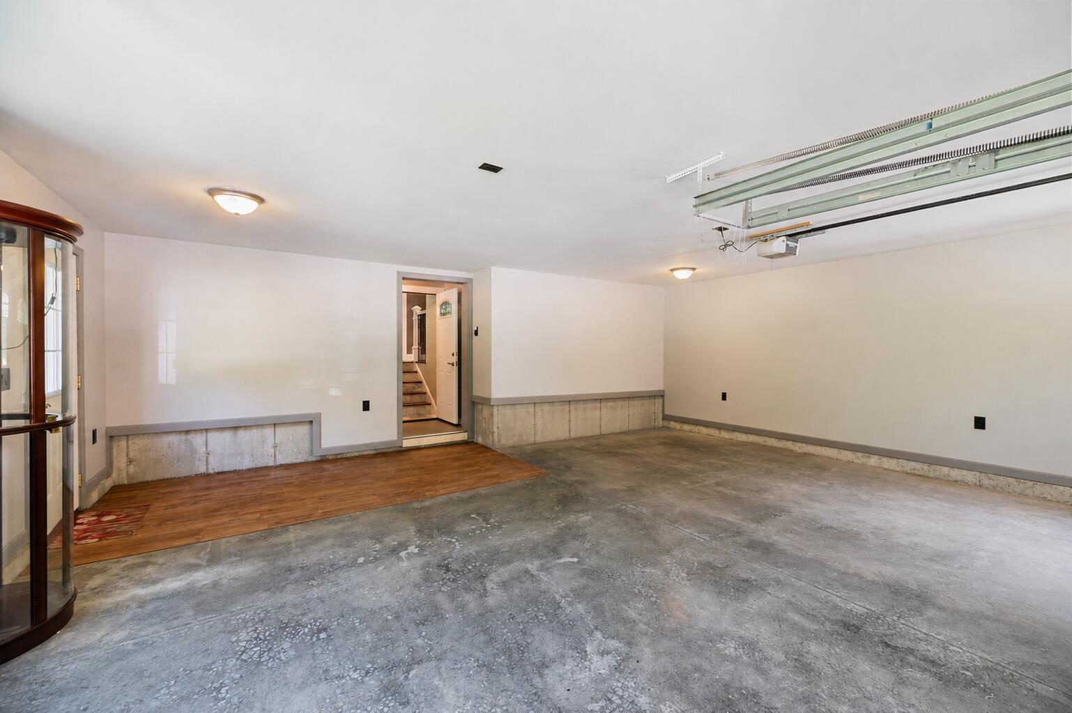 main property photo 70