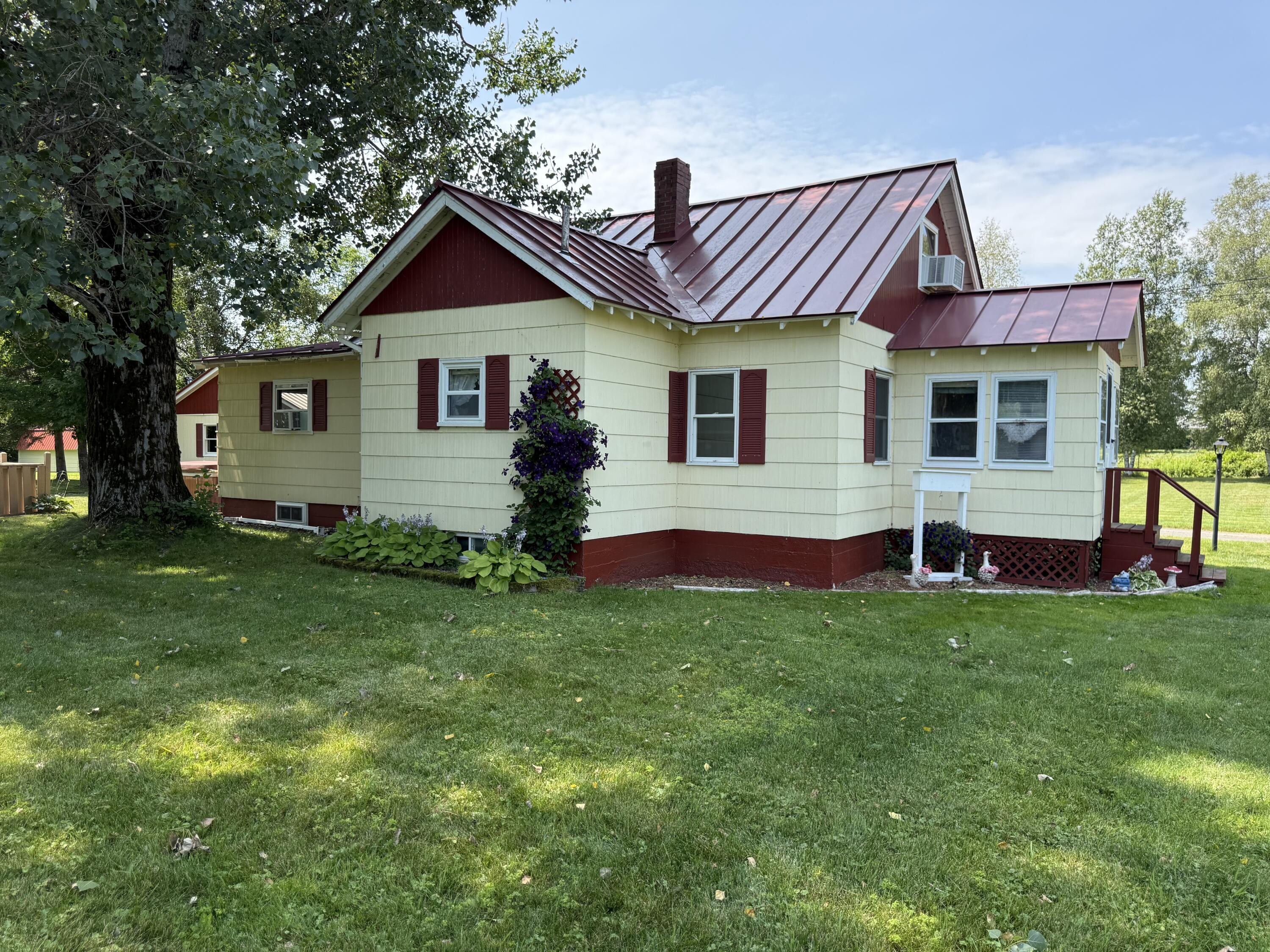 main property photo 30