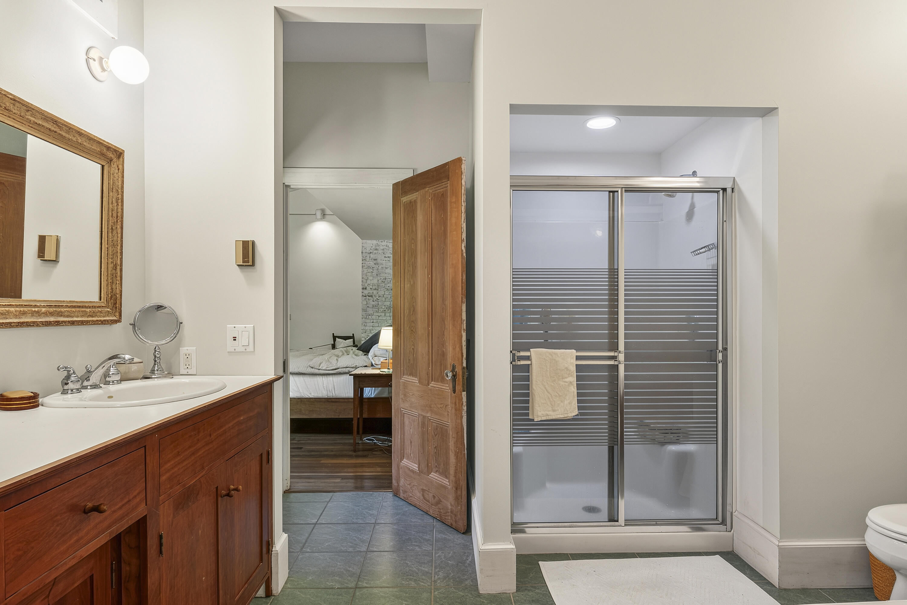 main property photo 39
