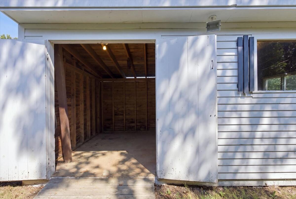 main property photo 94