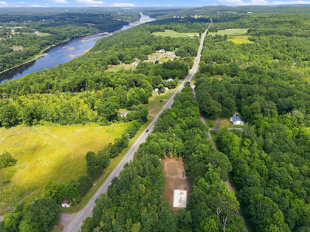 main property photo 7