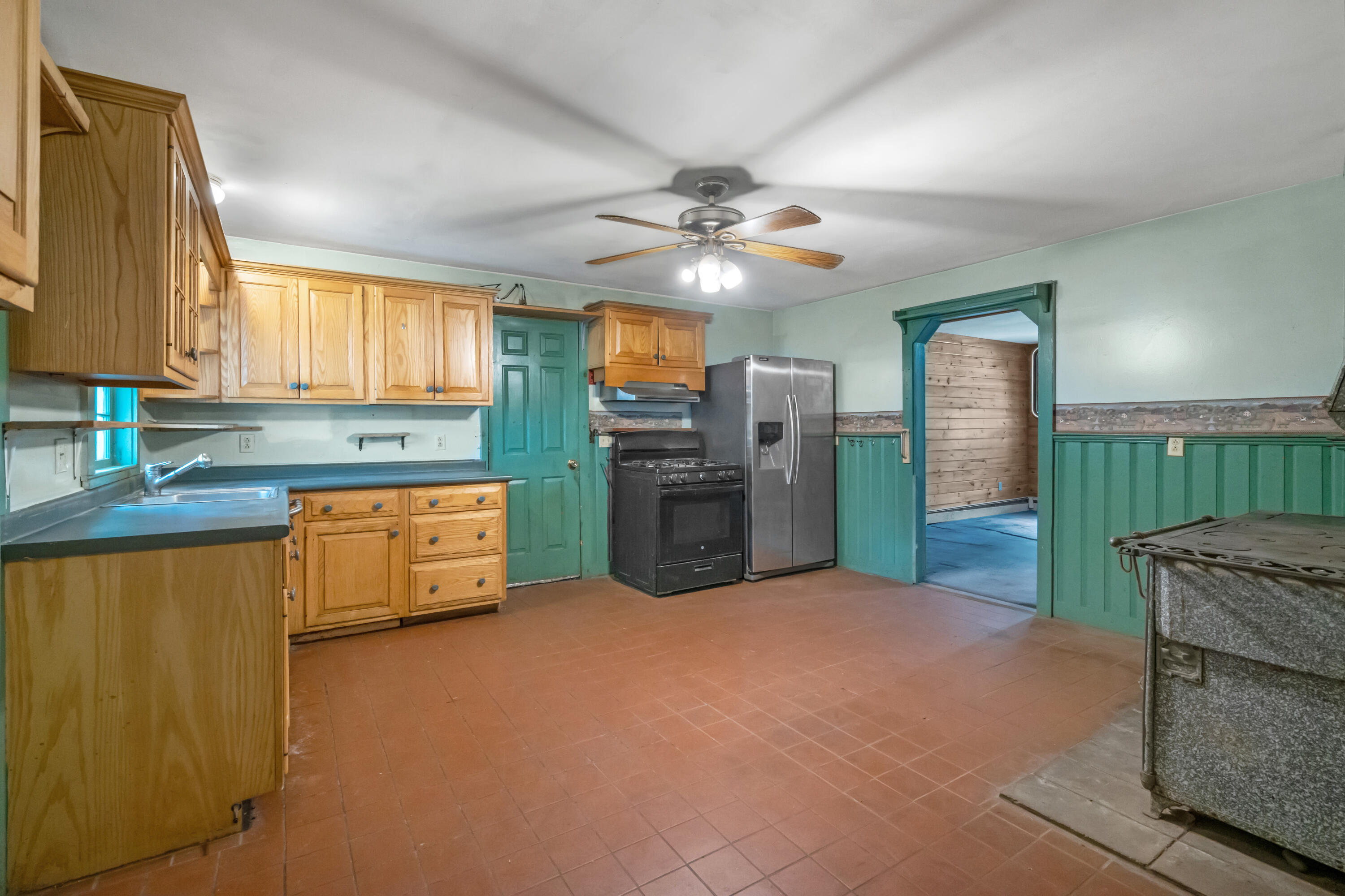 main property photo 9