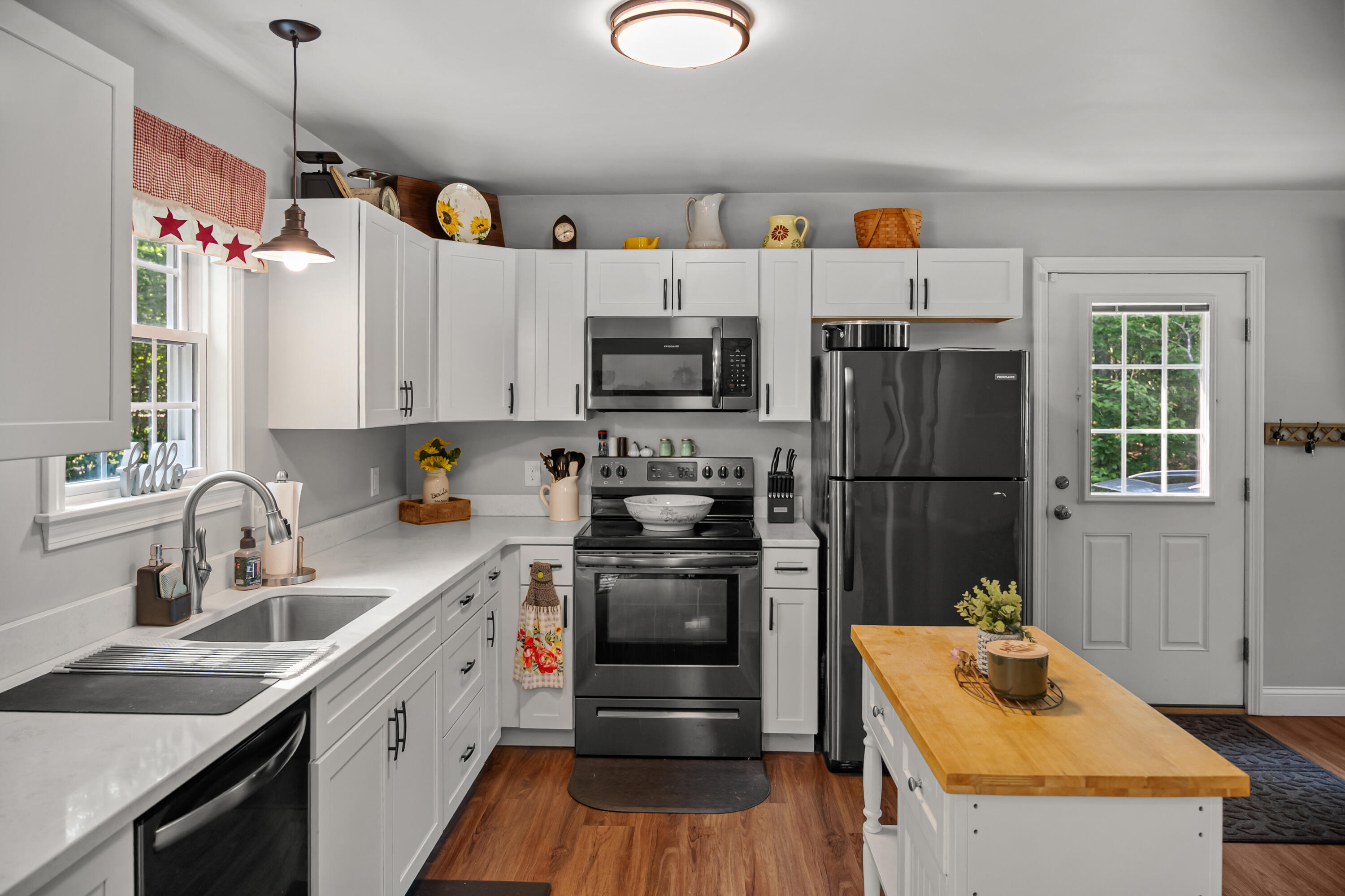 main property photo 8